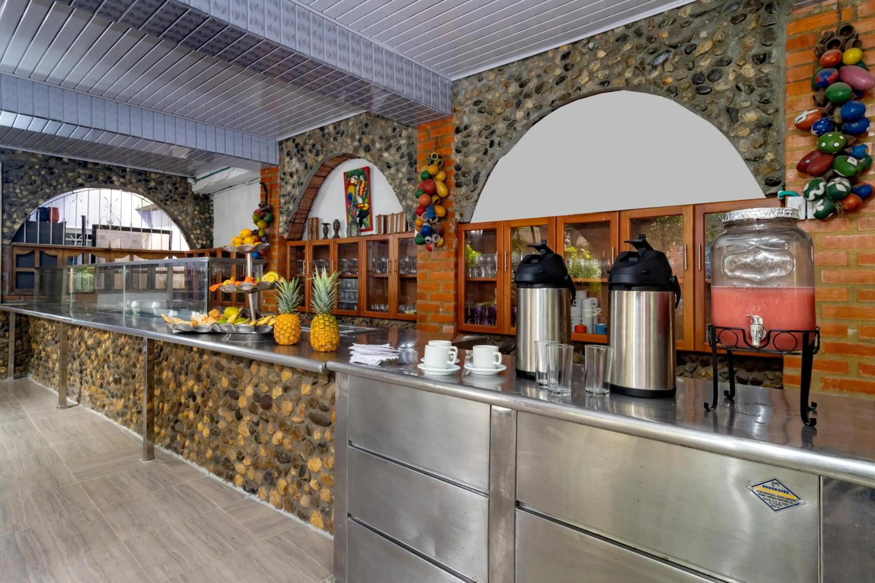 Coffee/tea facilities in Hotel Playa Salguero By GEH Suites