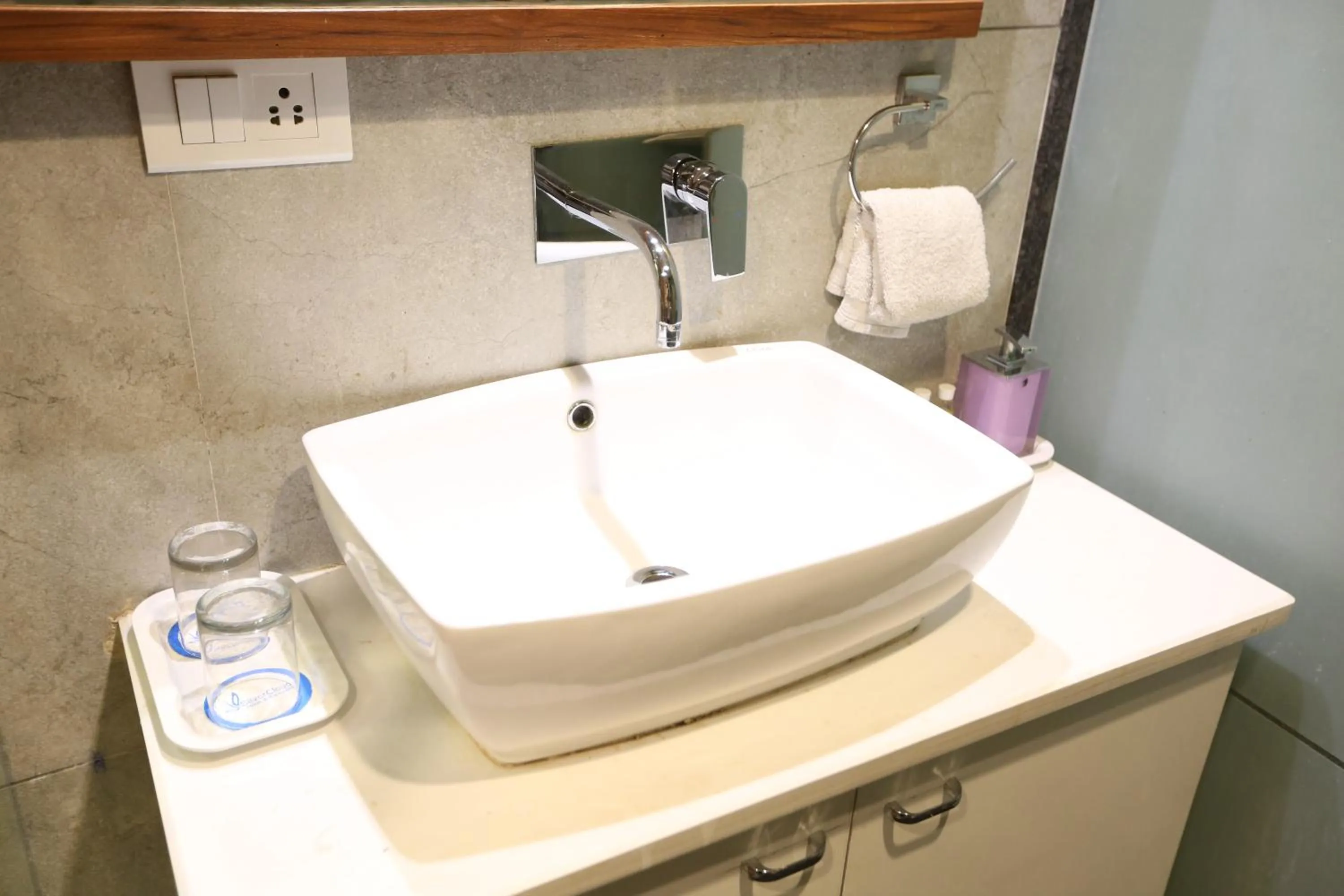Bathroom in SilverCloud Hotel and Banquets
