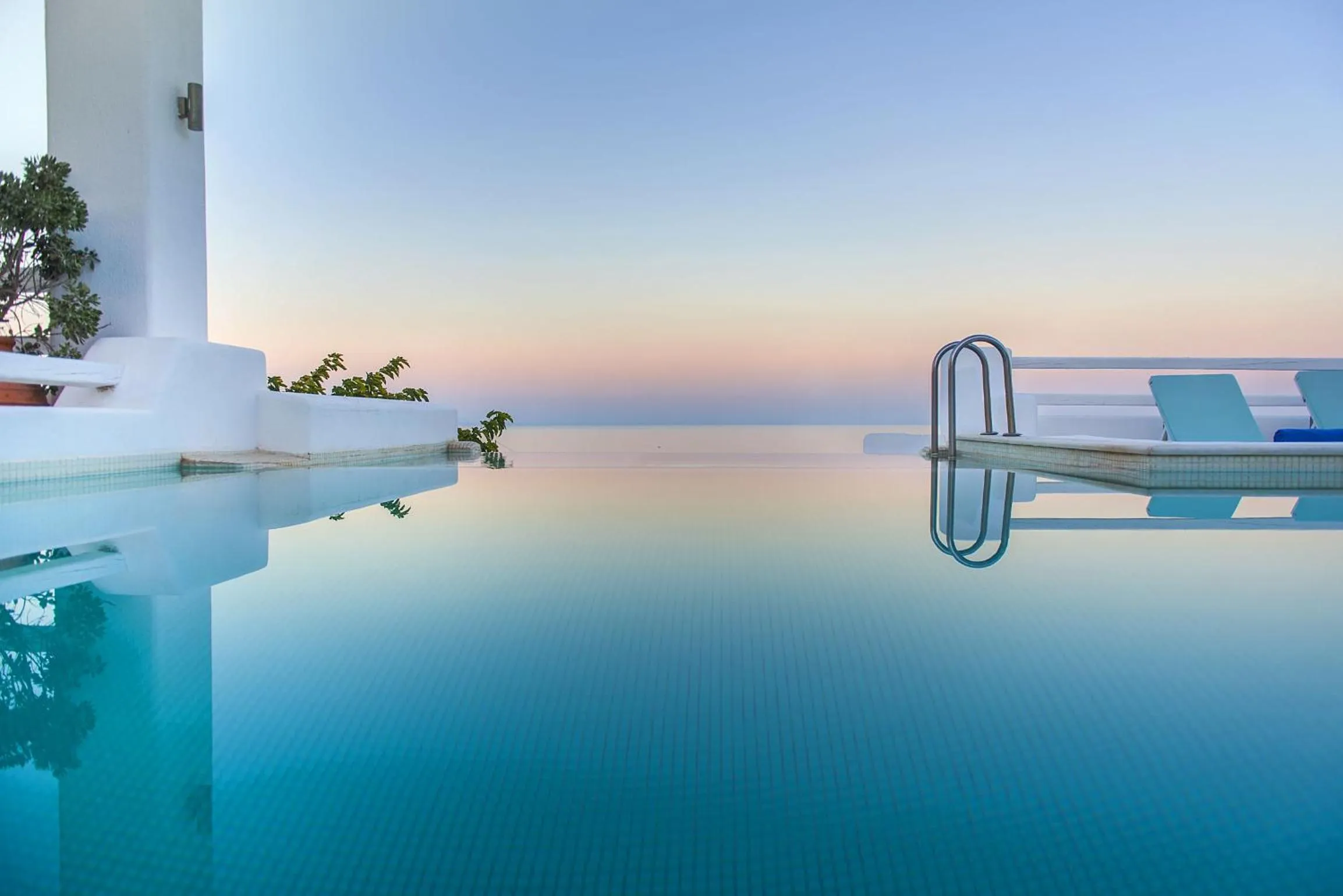Swimming pool in Anema Boutique Hotel & Villas Santorini