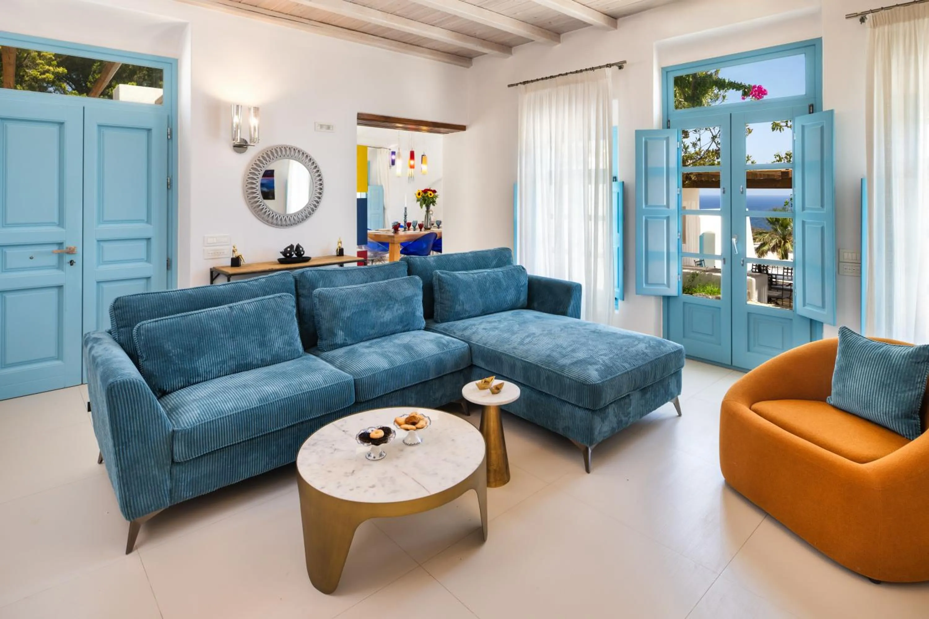 Living room in Anema Boutique Hotel & Villas Santorini