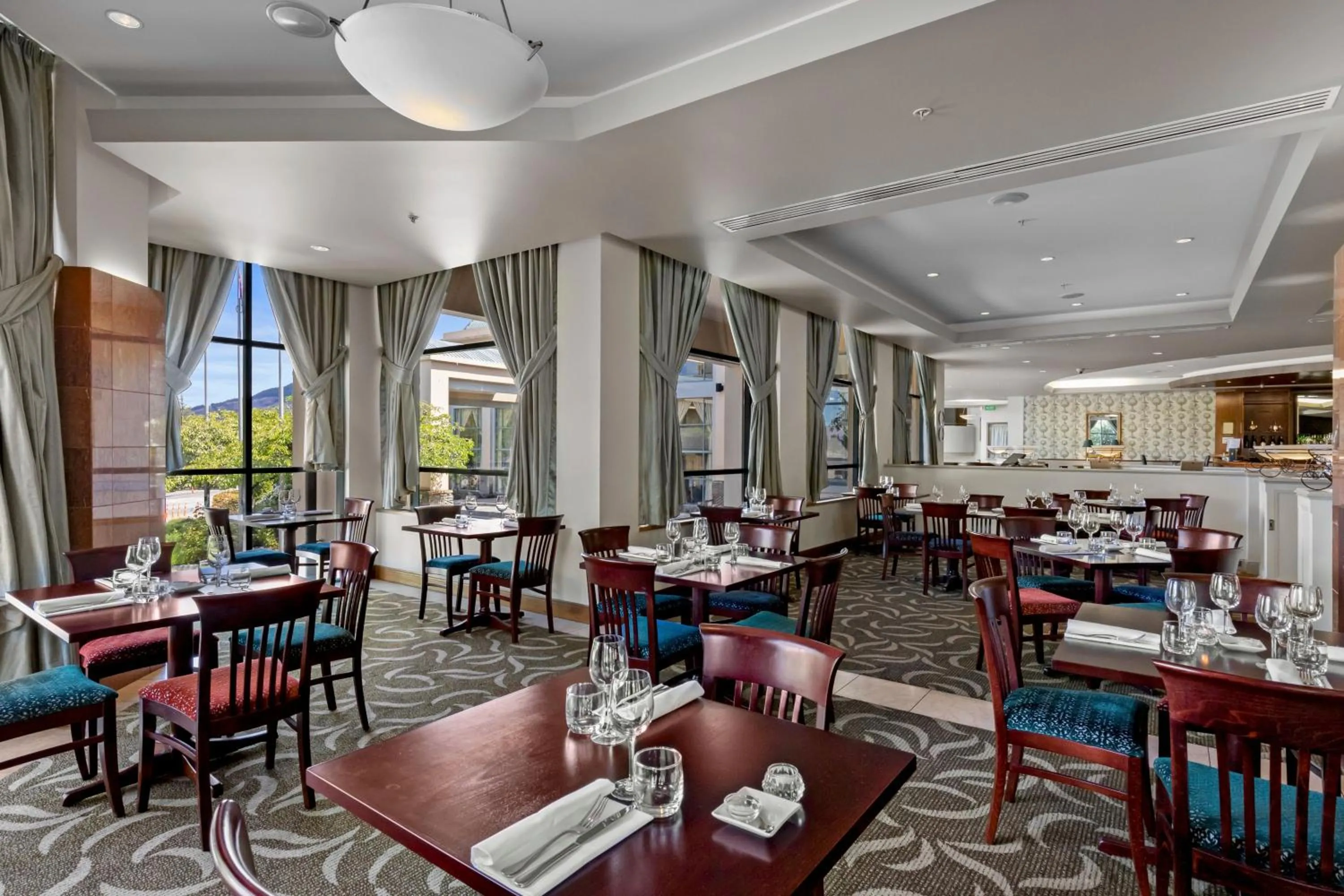 Restaurant/places to eat in Millennium Hotel Queenstown