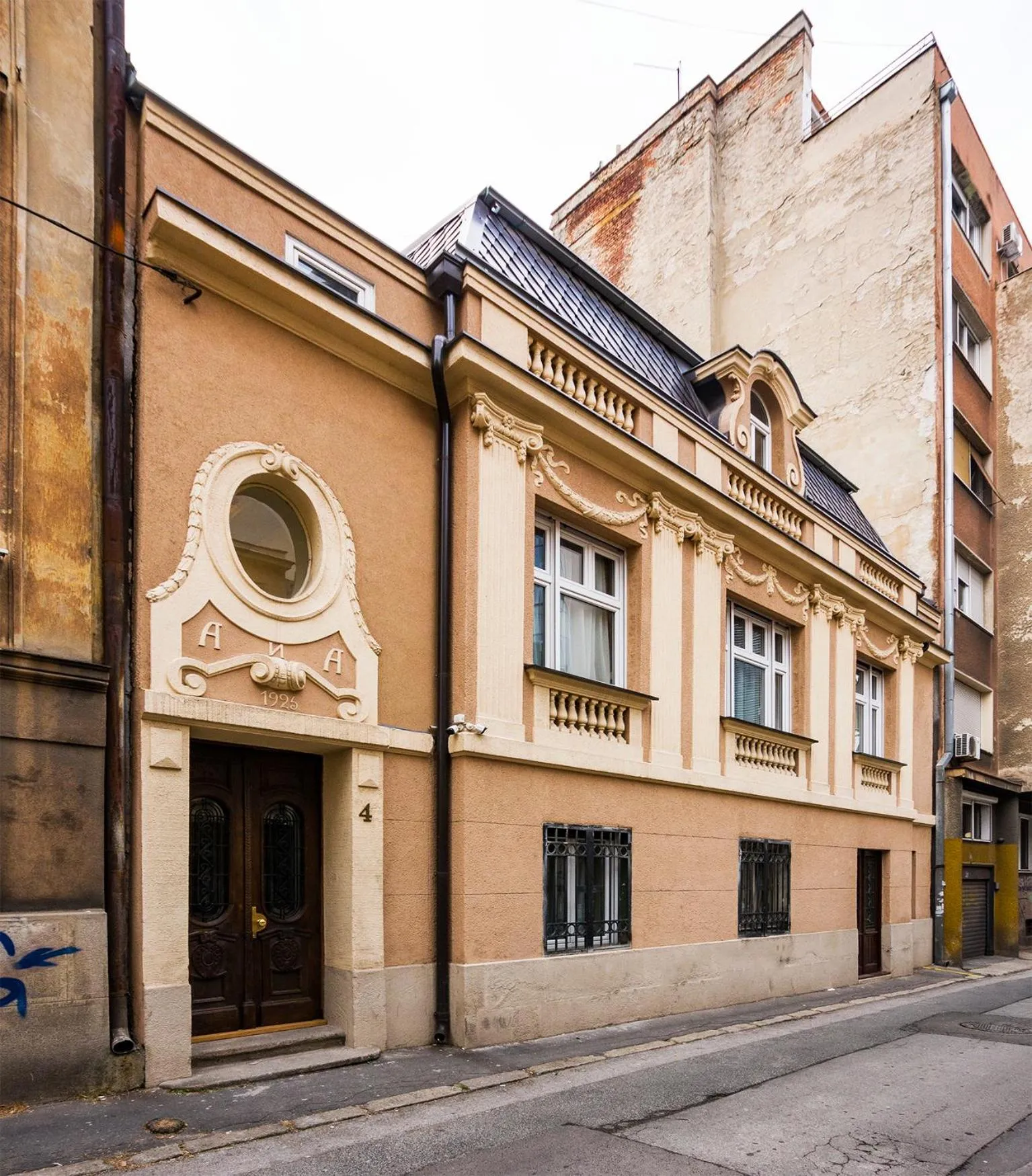 Property building in Lux Villa Old Town
