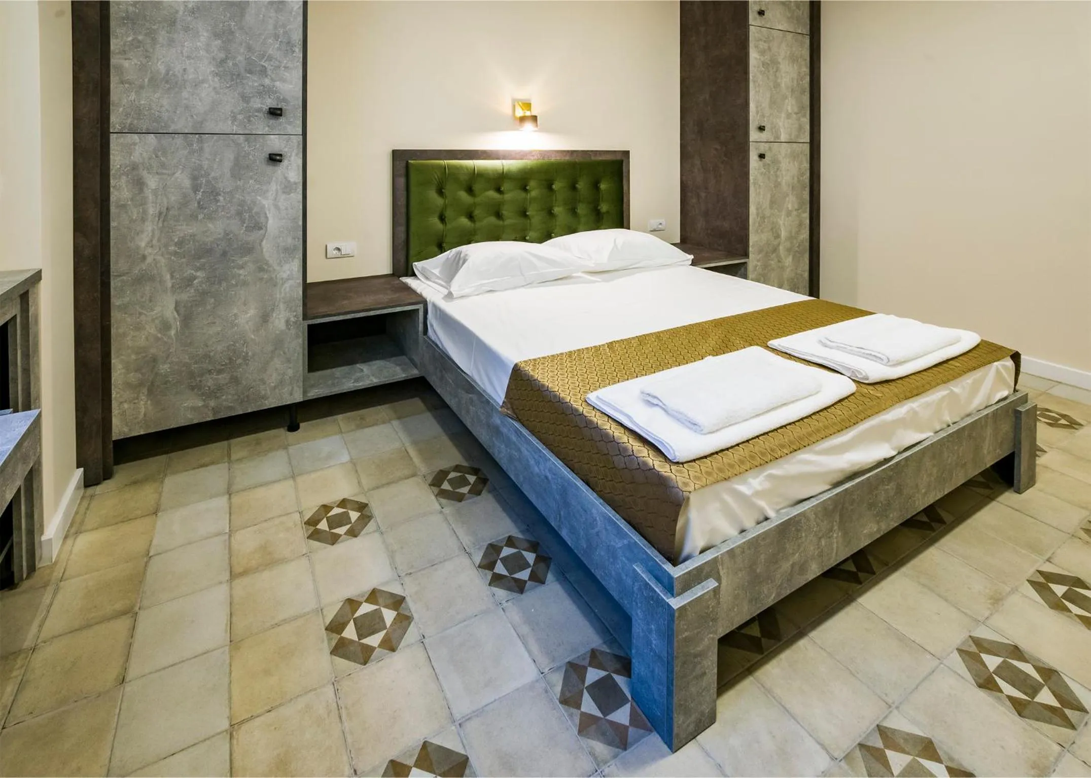 Bed in Lux Villa Old Town