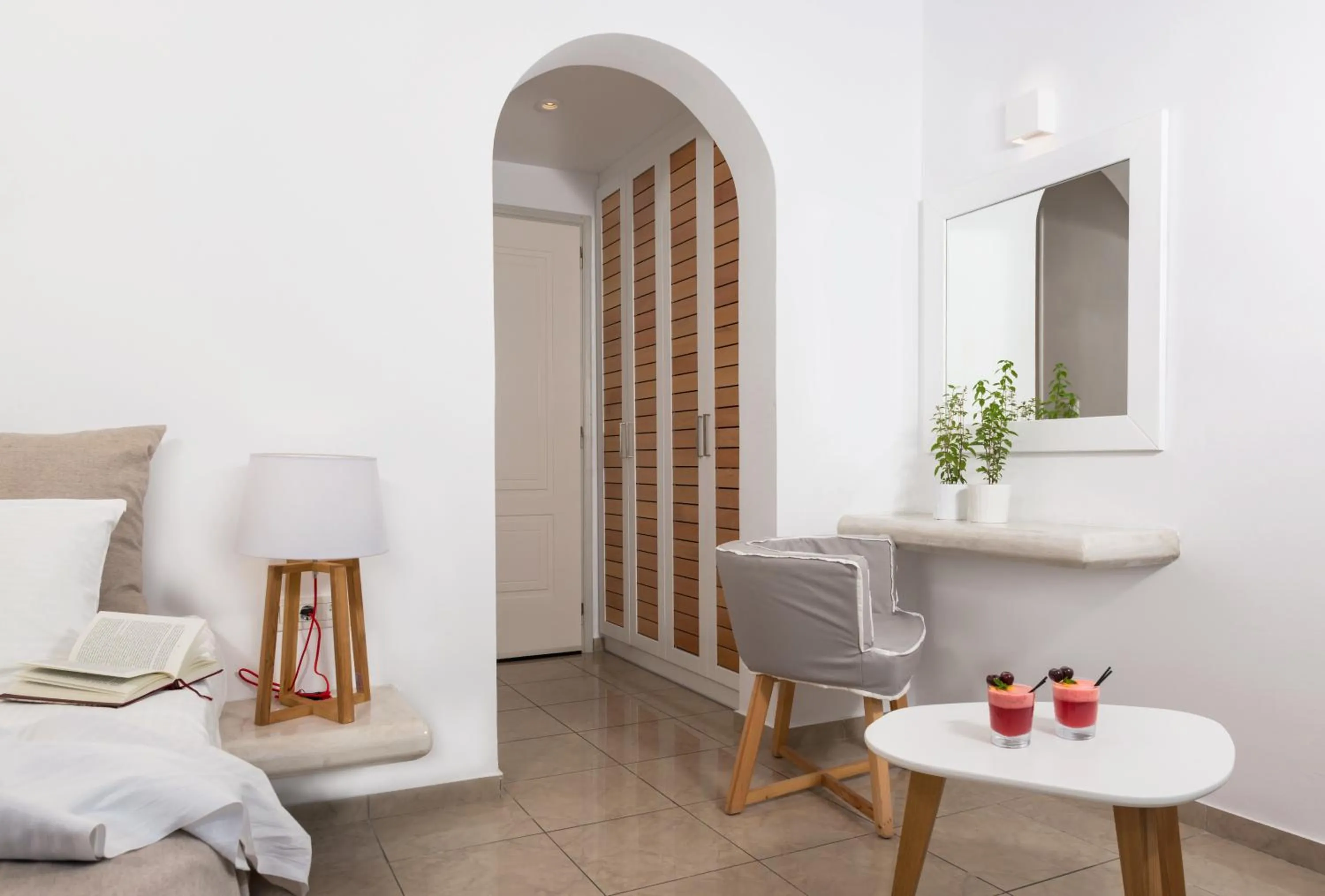 Day, Bed in Hermes Hotel