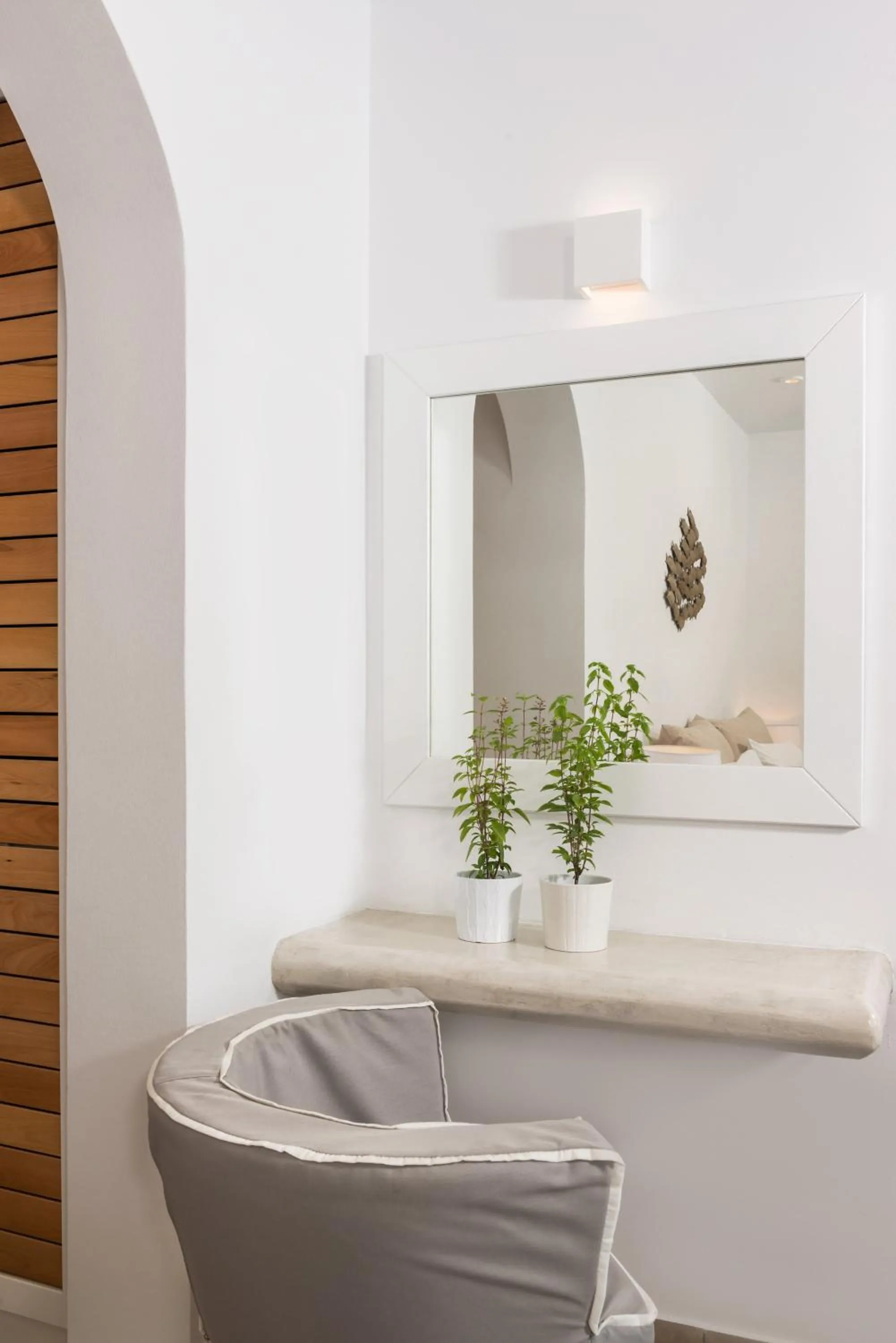 Decorative detail in Hermes Hotel