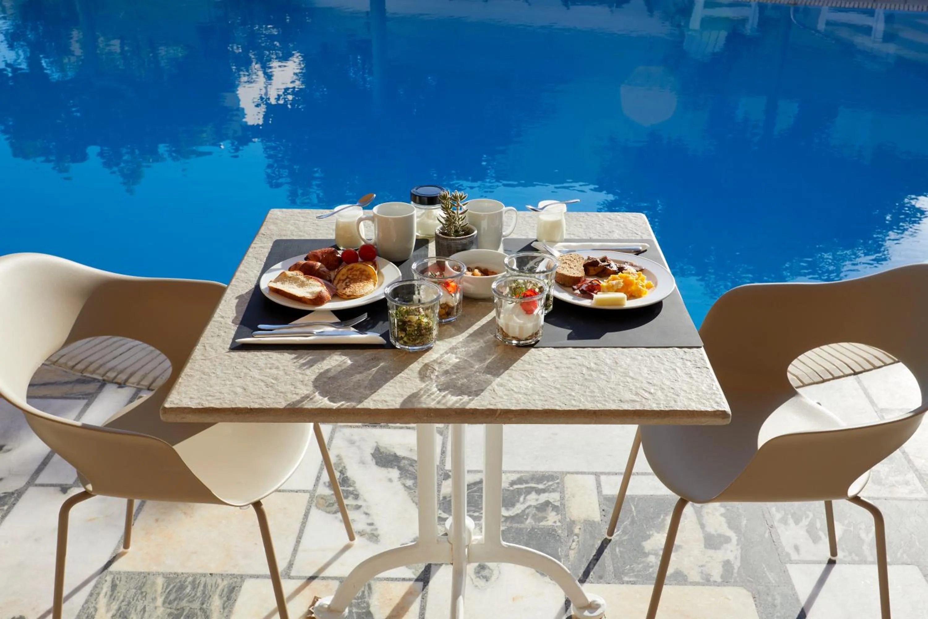 Swimming pool in Hermes Hotel