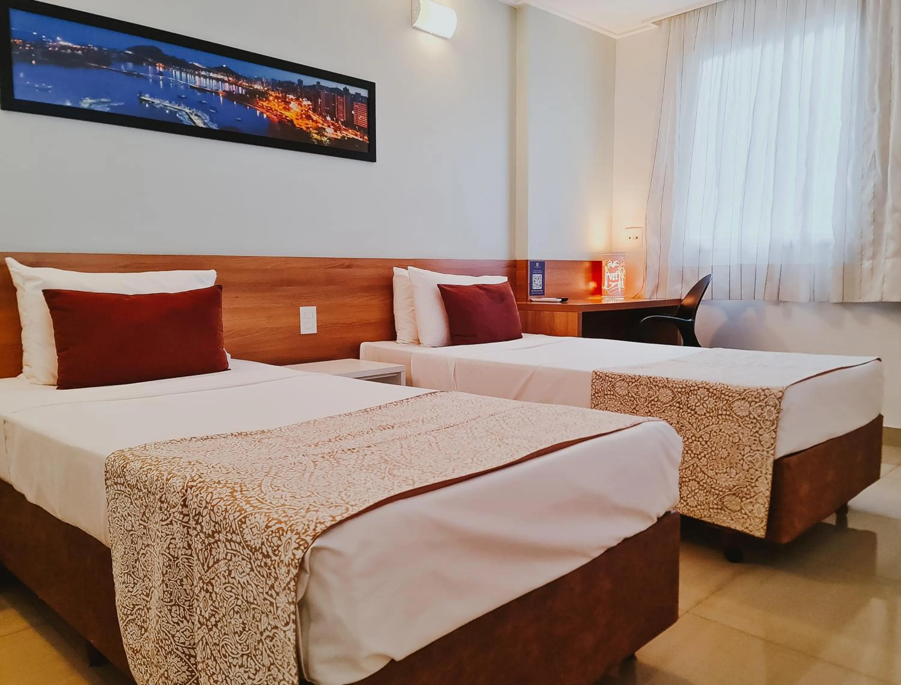 Bed in Alameda Vitória Hotel