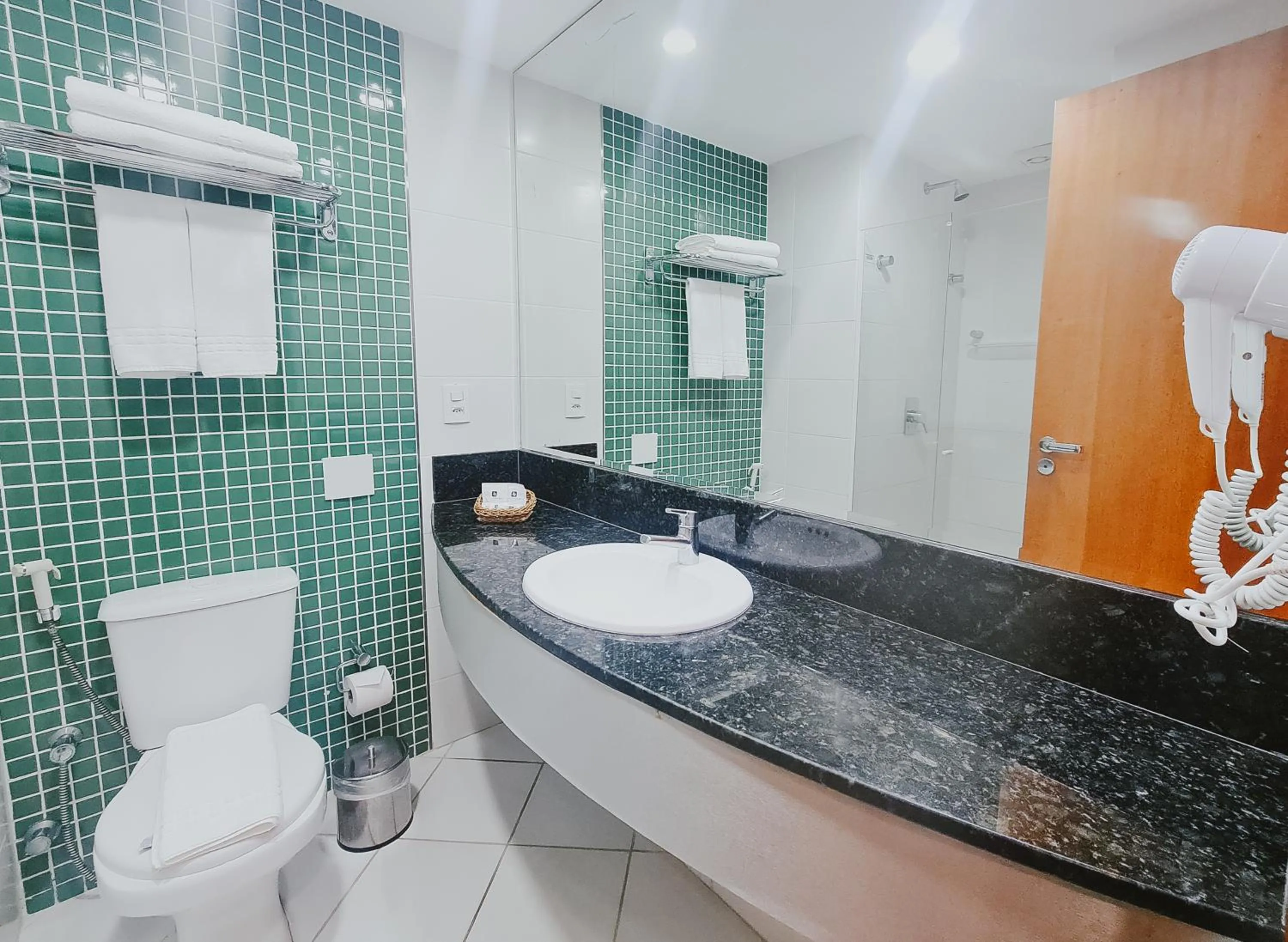 Shower in Alameda Vitória Hotel