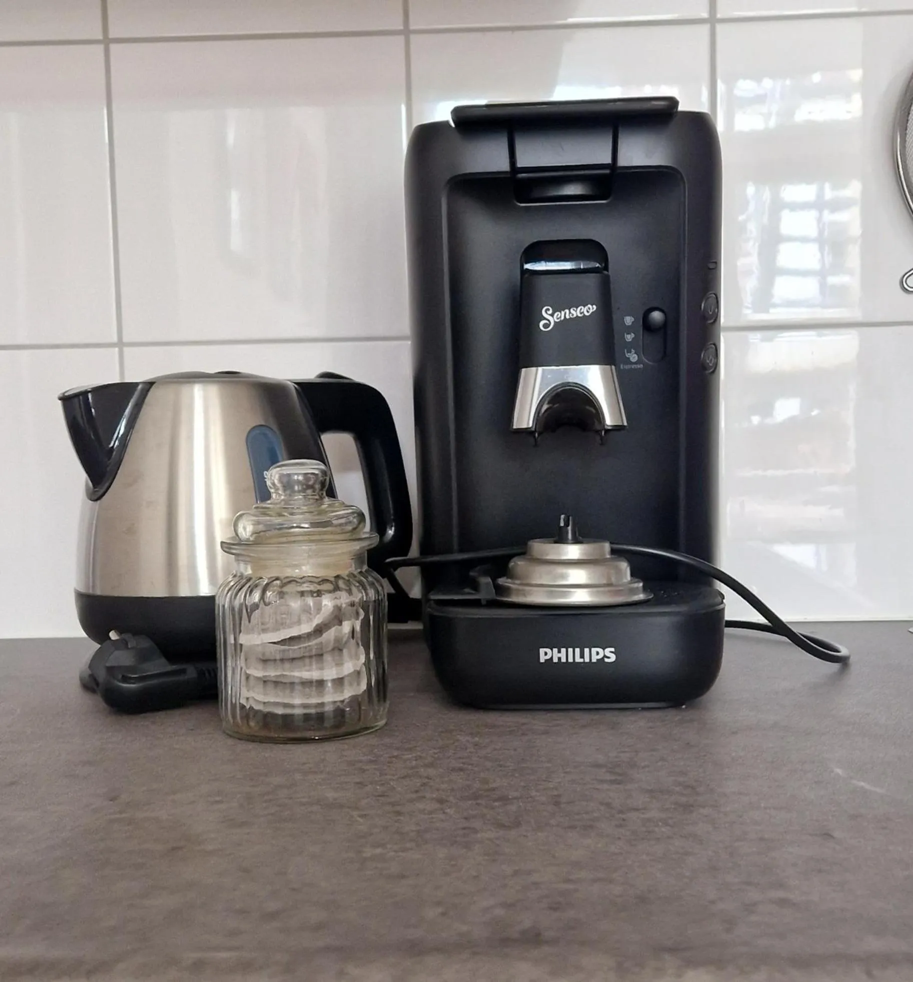 Coffee/tea facilities in Hotel De Grote Kade - Boutique Heritage Hotel in het historische hart van Goes