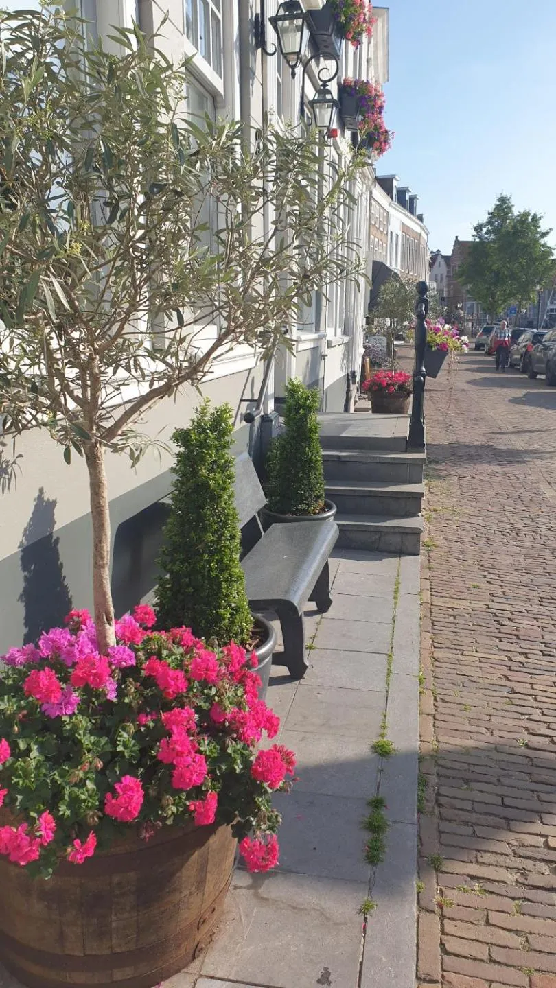 Property building in Hotel De Grote Kade - Boutique Heritage Hotel in het historische hart van Goes