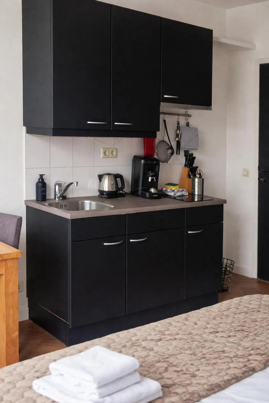 Coffee/tea facilities in Hotel De Grote Kade - Boutique Heritage Hotel in het historische hart van Goes