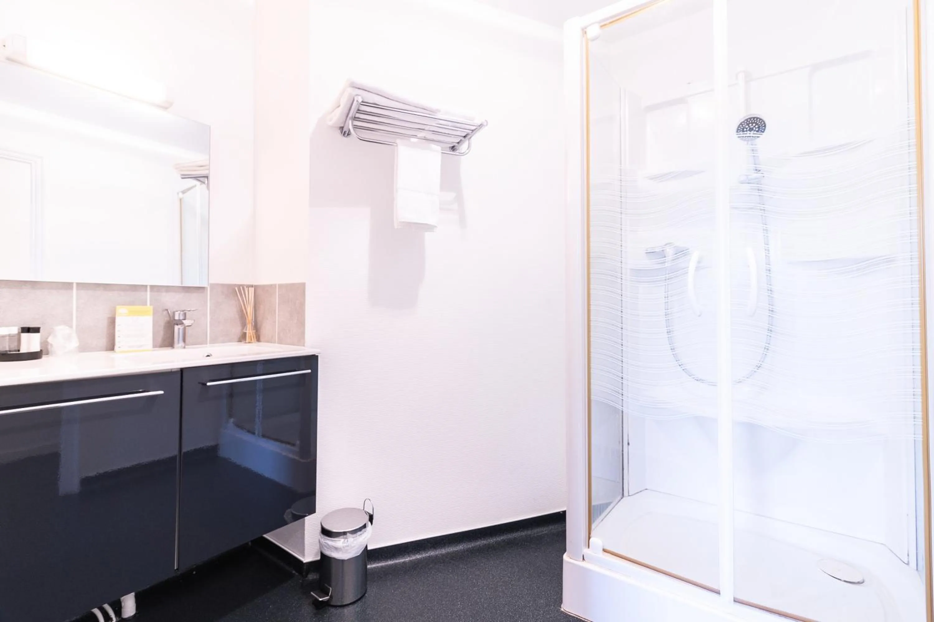 Bathroom in Hôtel De La Plage