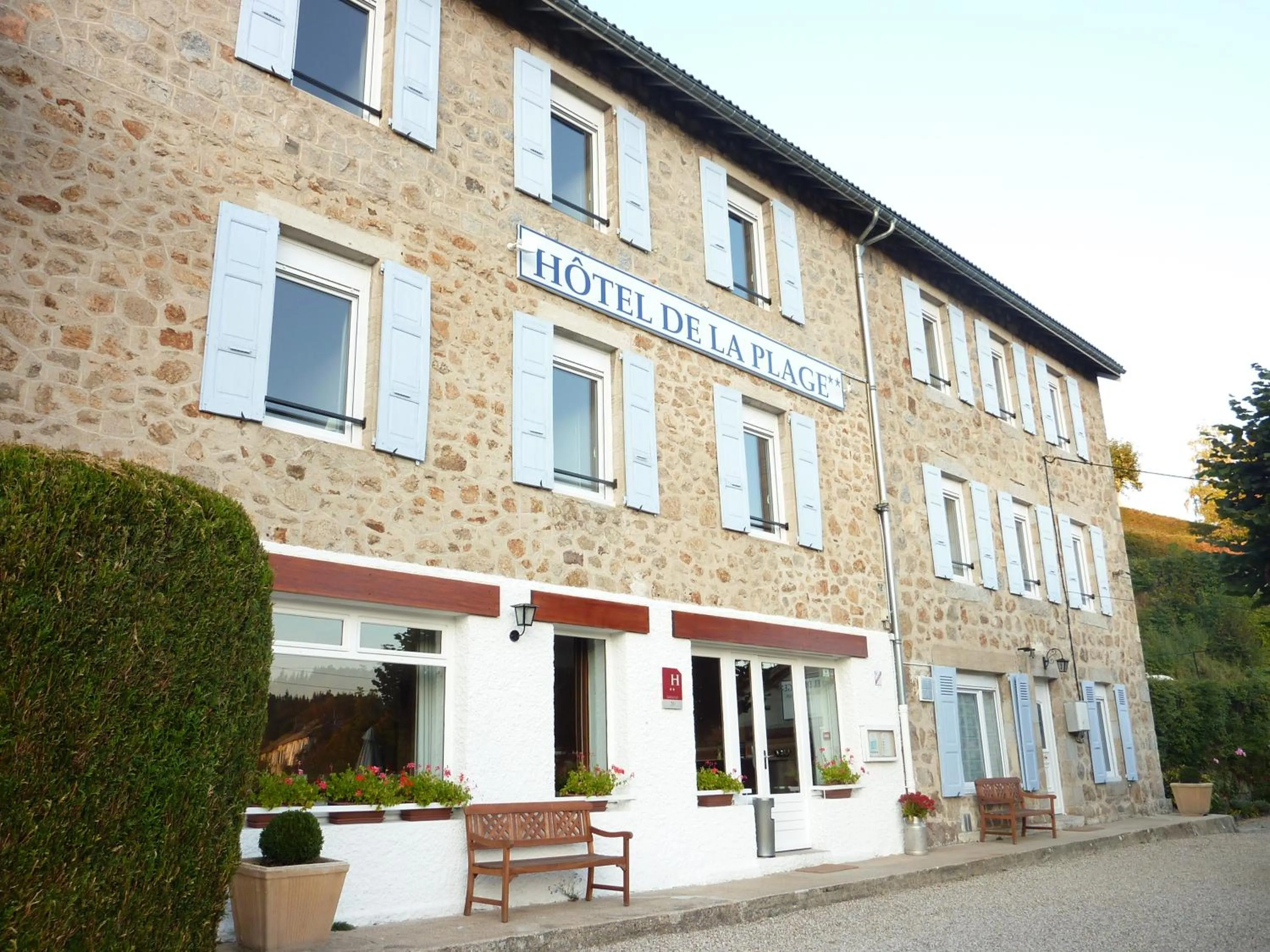 Facade/entrance in Hôtel De La Plage
