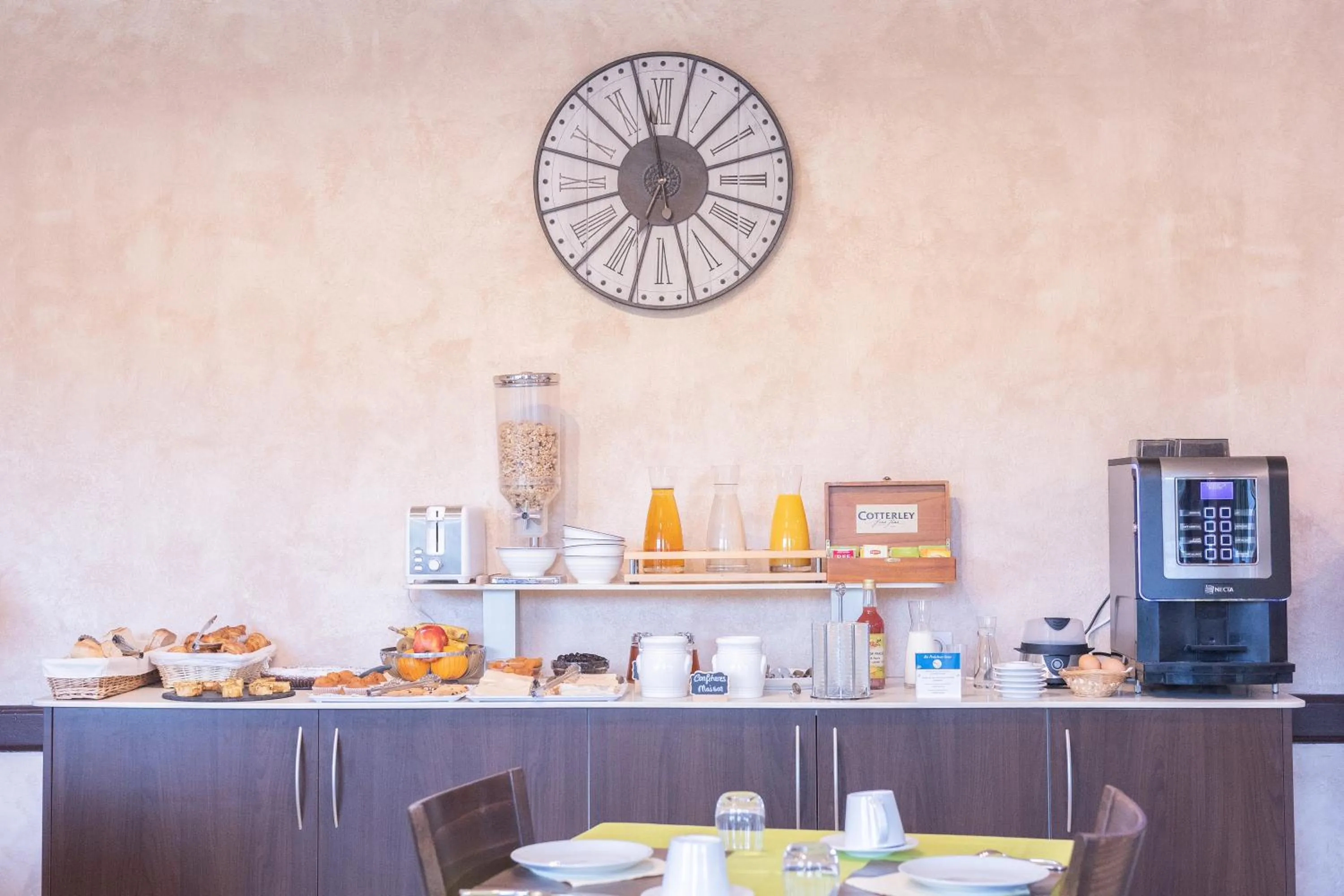 Breakfast in Hôtel De La Plage