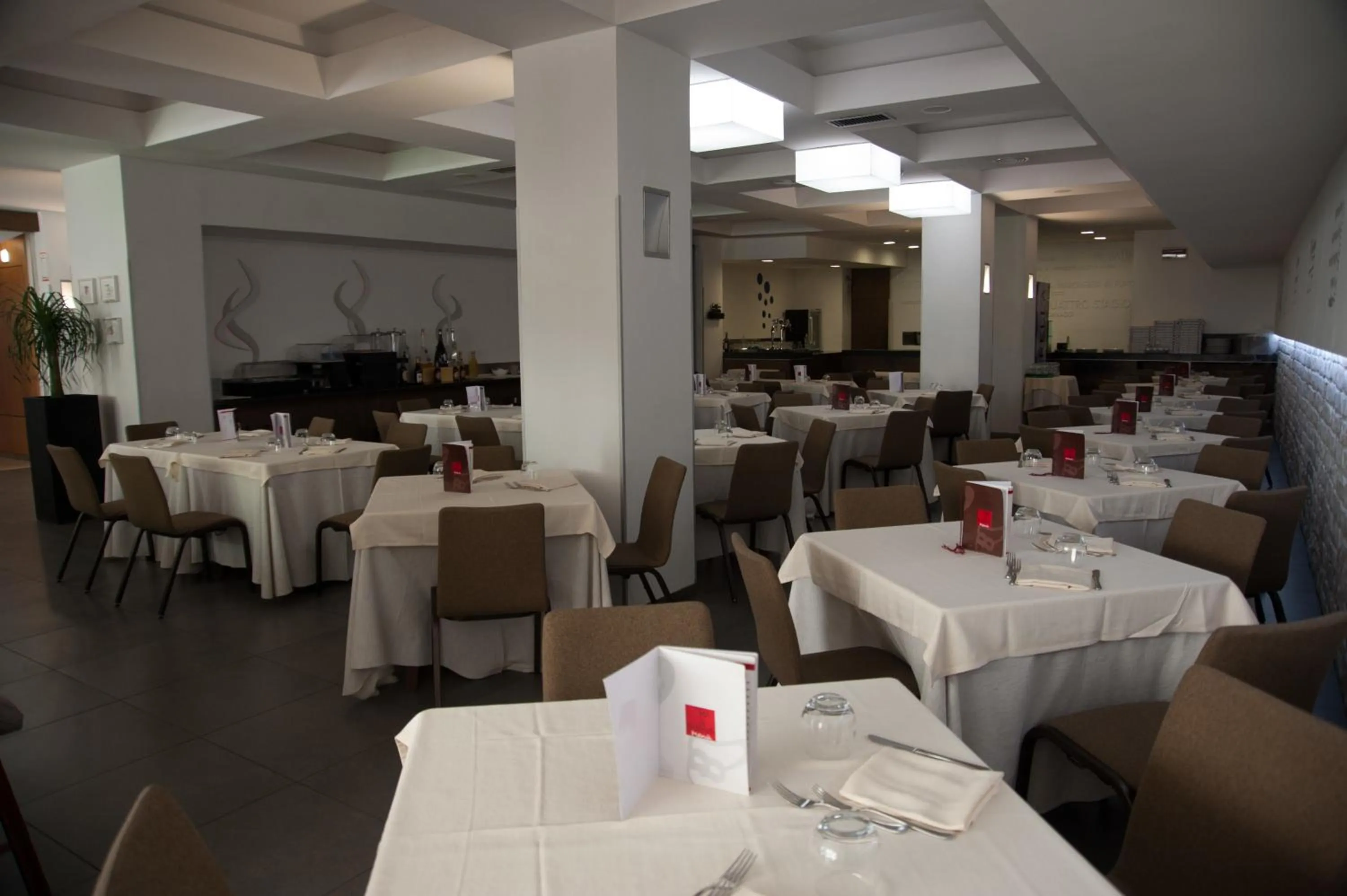 Restaurant/places to eat in Viva Hotel Avellino