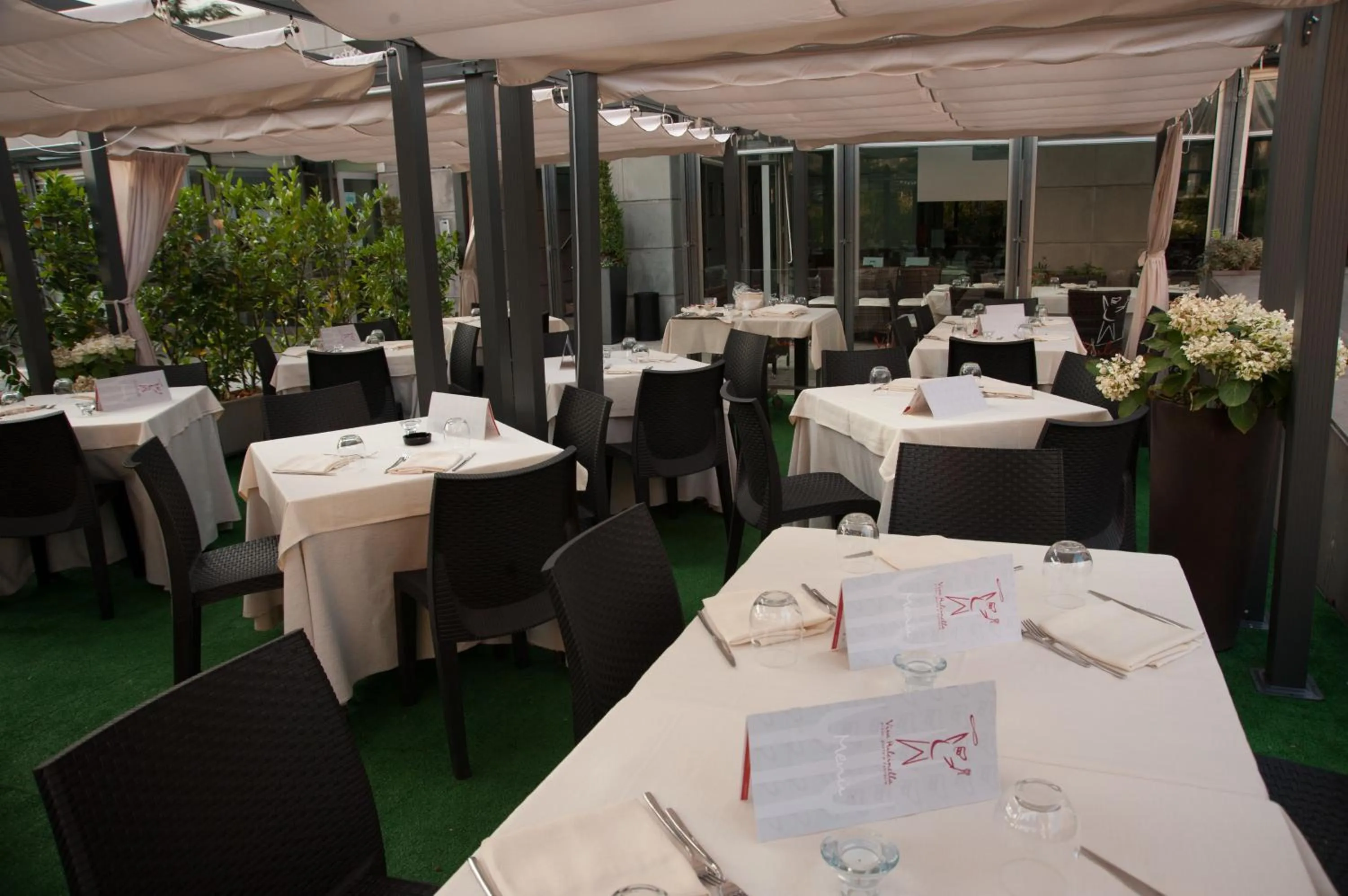 Restaurant/places to eat in Viva Hotel Avellino