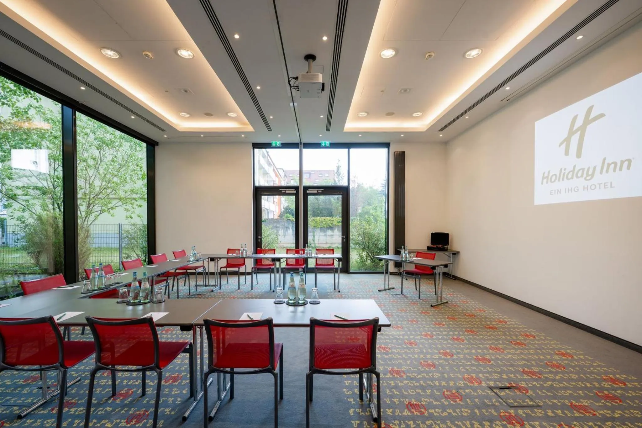 Meeting/conference room in Holiday Inn Munich - Westpark by IHG