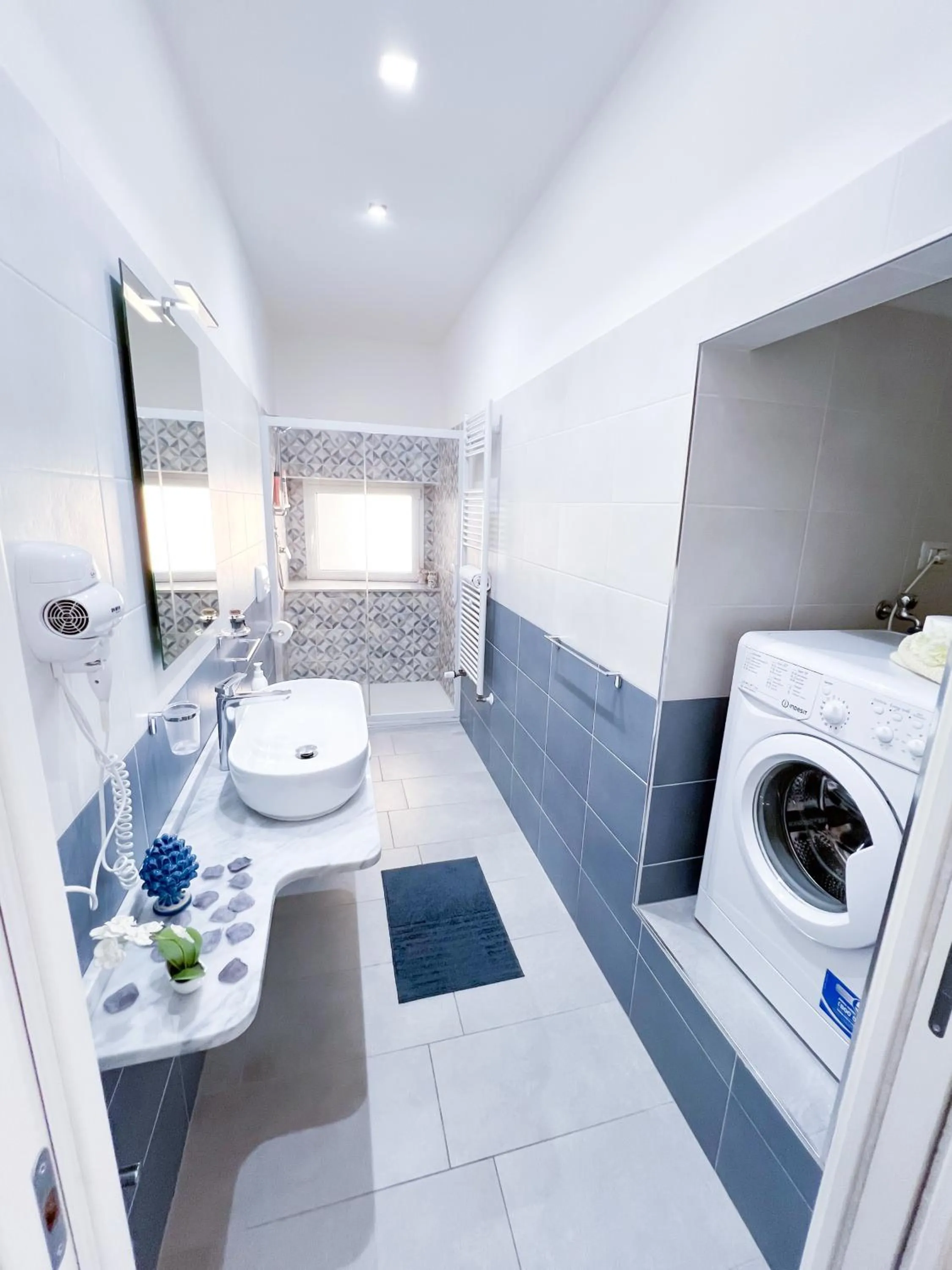 Shower in Al Centro Storico