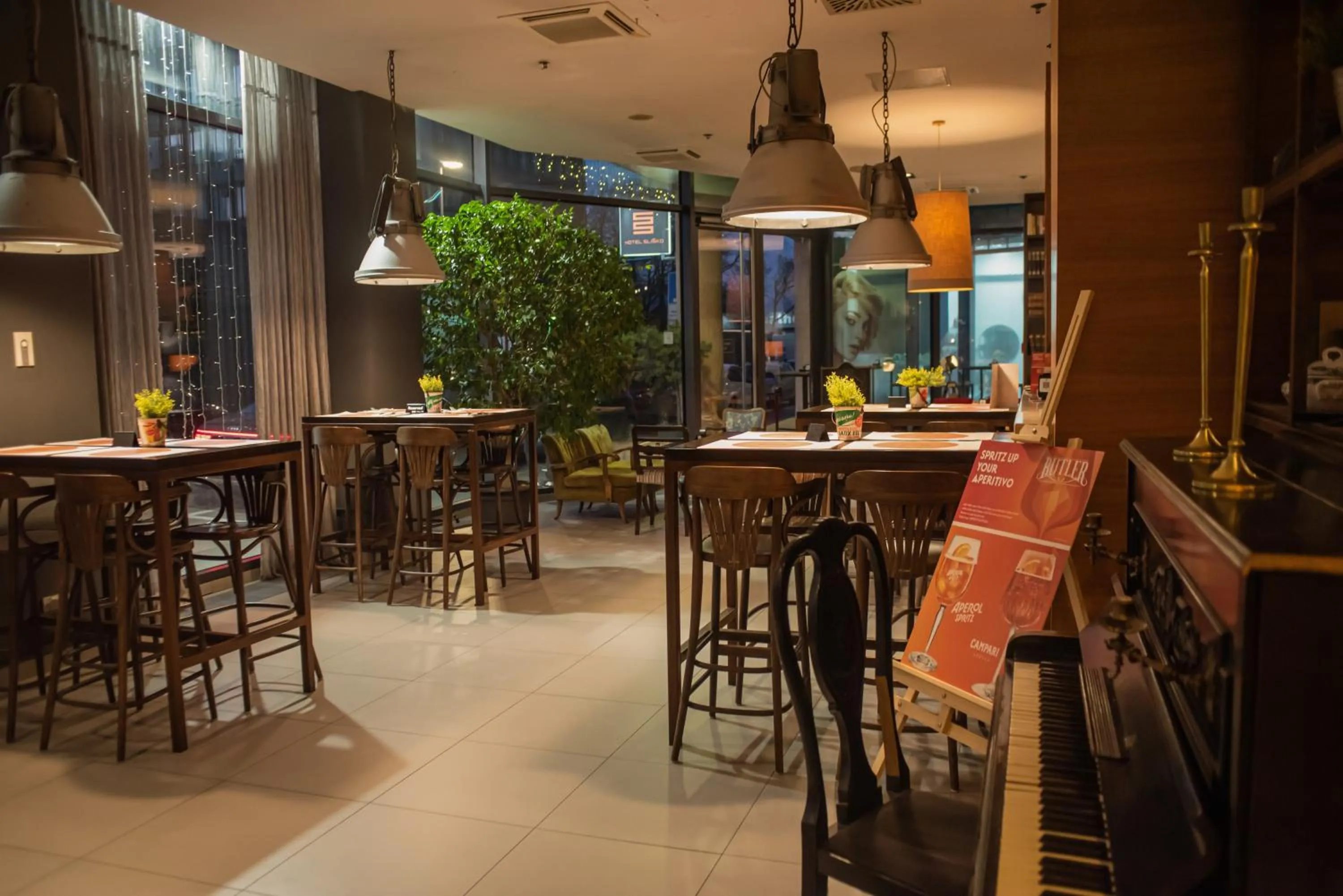 Restaurant/places to eat in Hotel Sliško