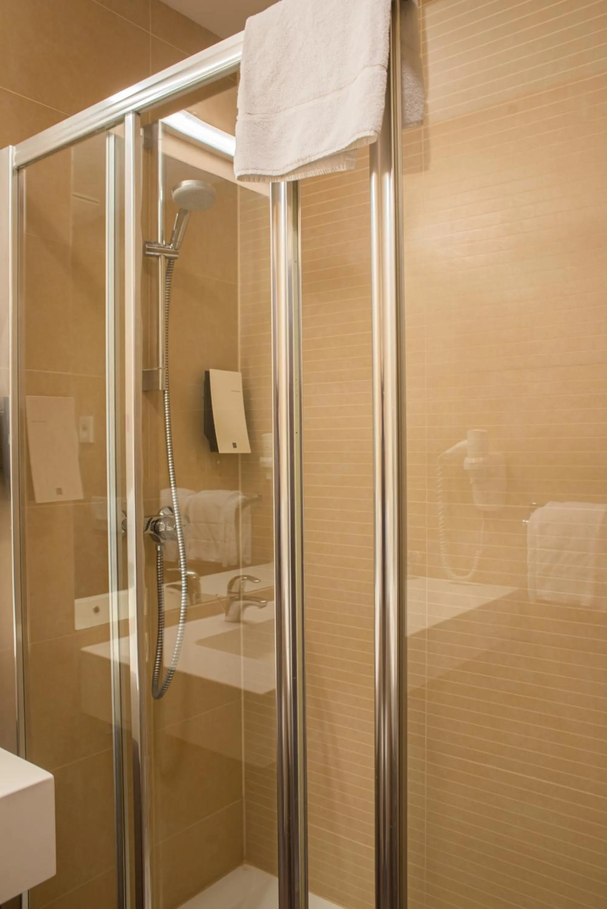 Shower in Hotel Sliško