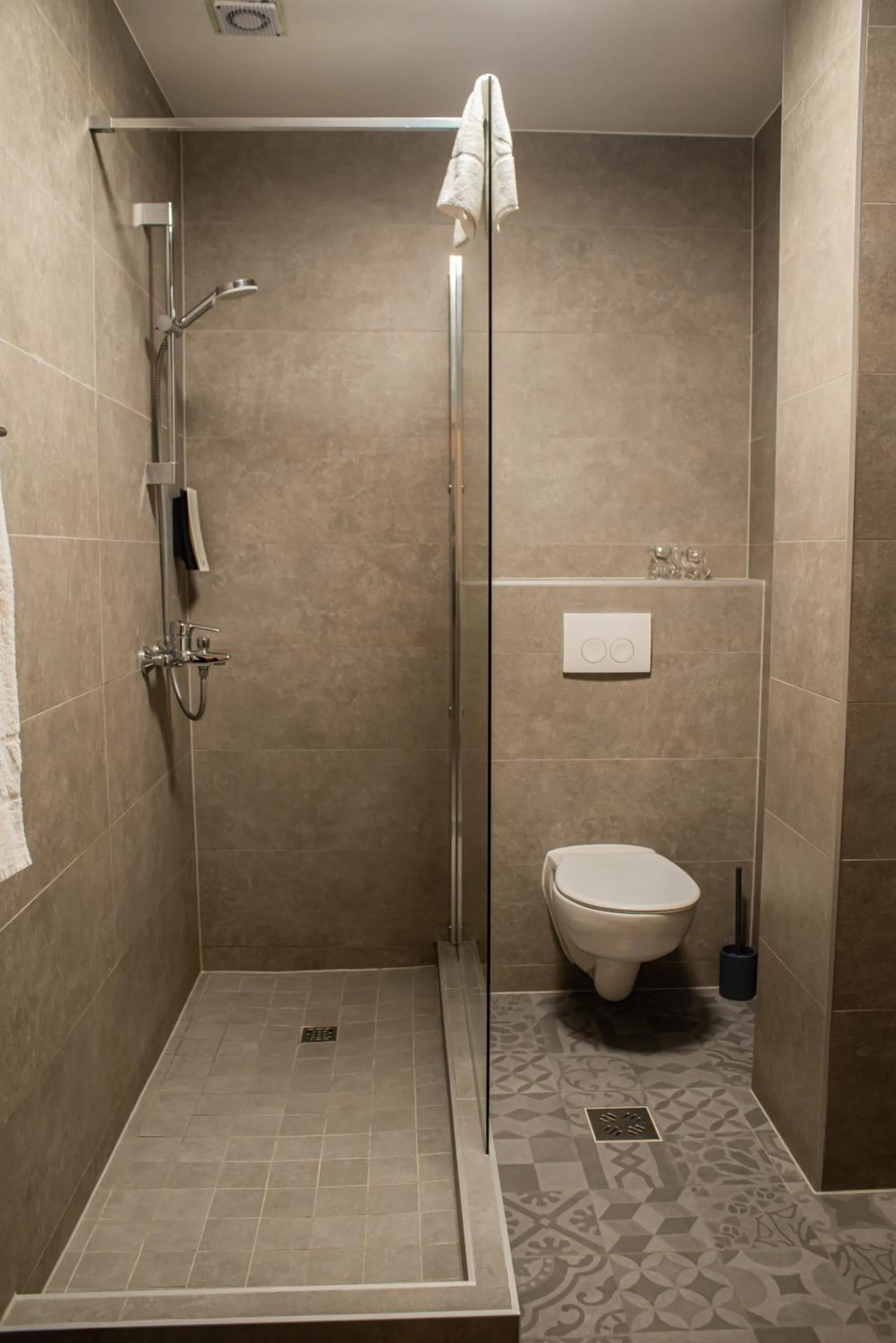 Shower in Hotel Sliško