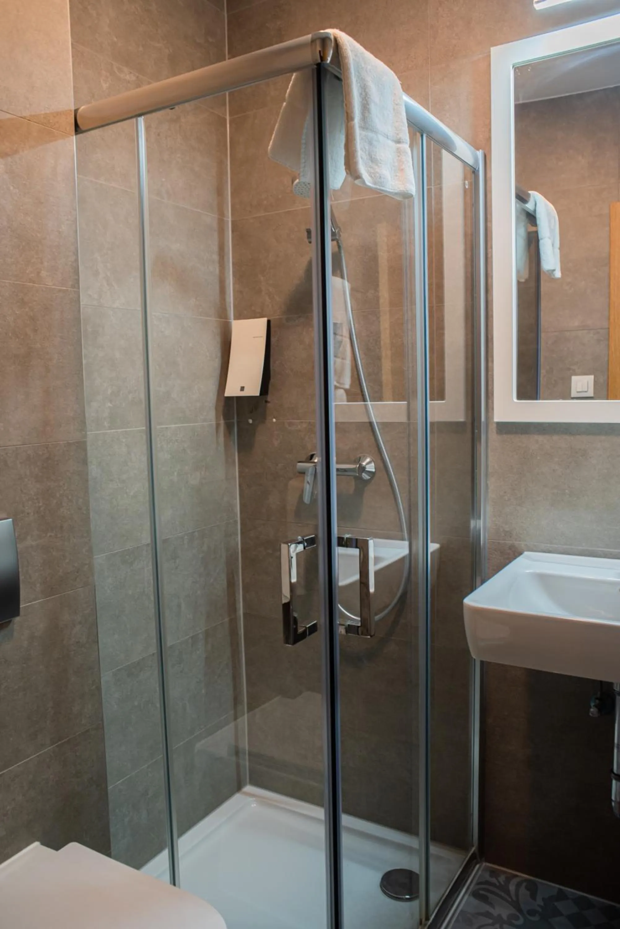 Shower in Hotel Sliško