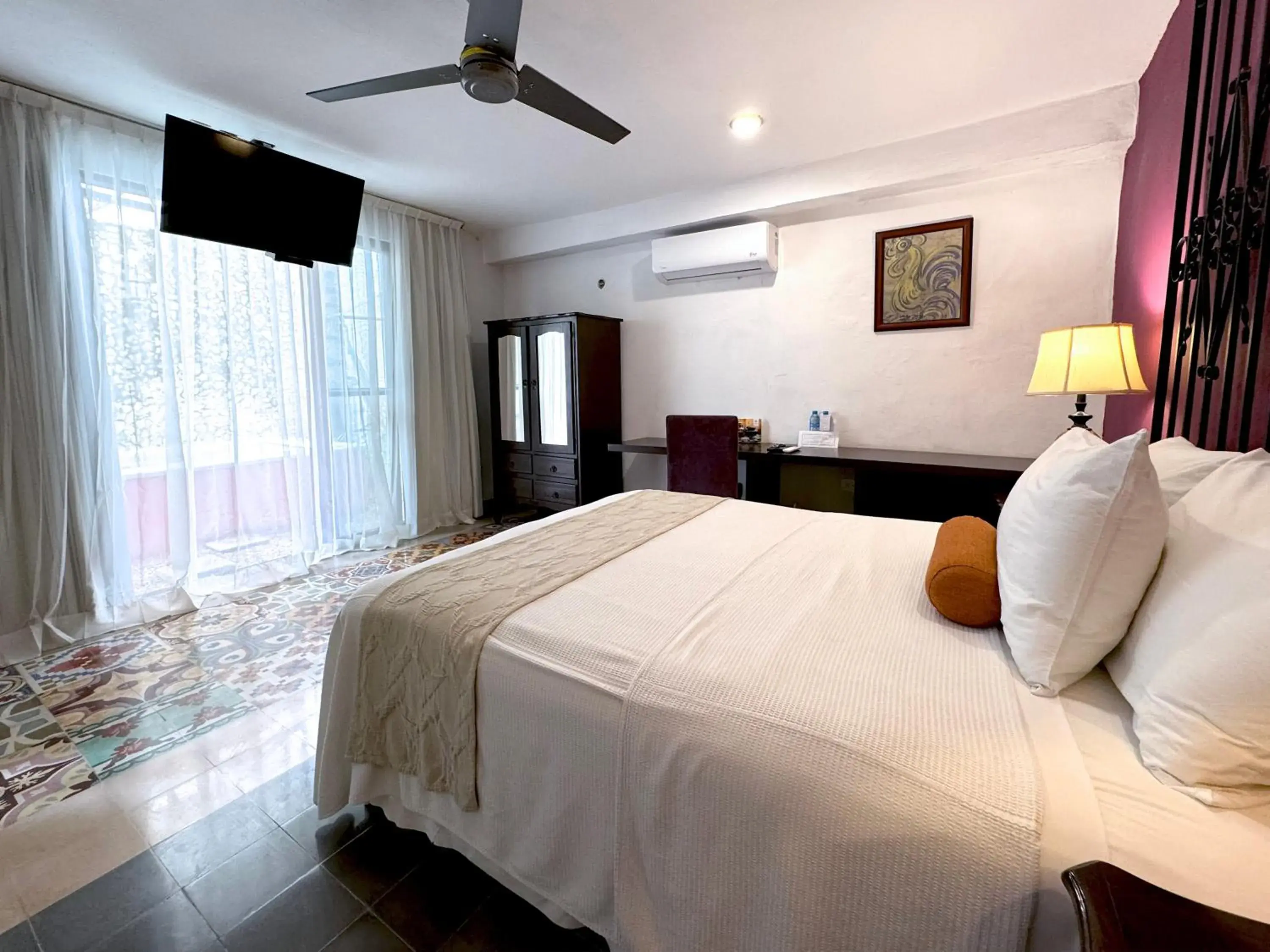 Junior Suite with Private Pool in Art 57 Hotel - Adults Only Junior Suite with Private Pool in Art 57 Hotel - Adults Only