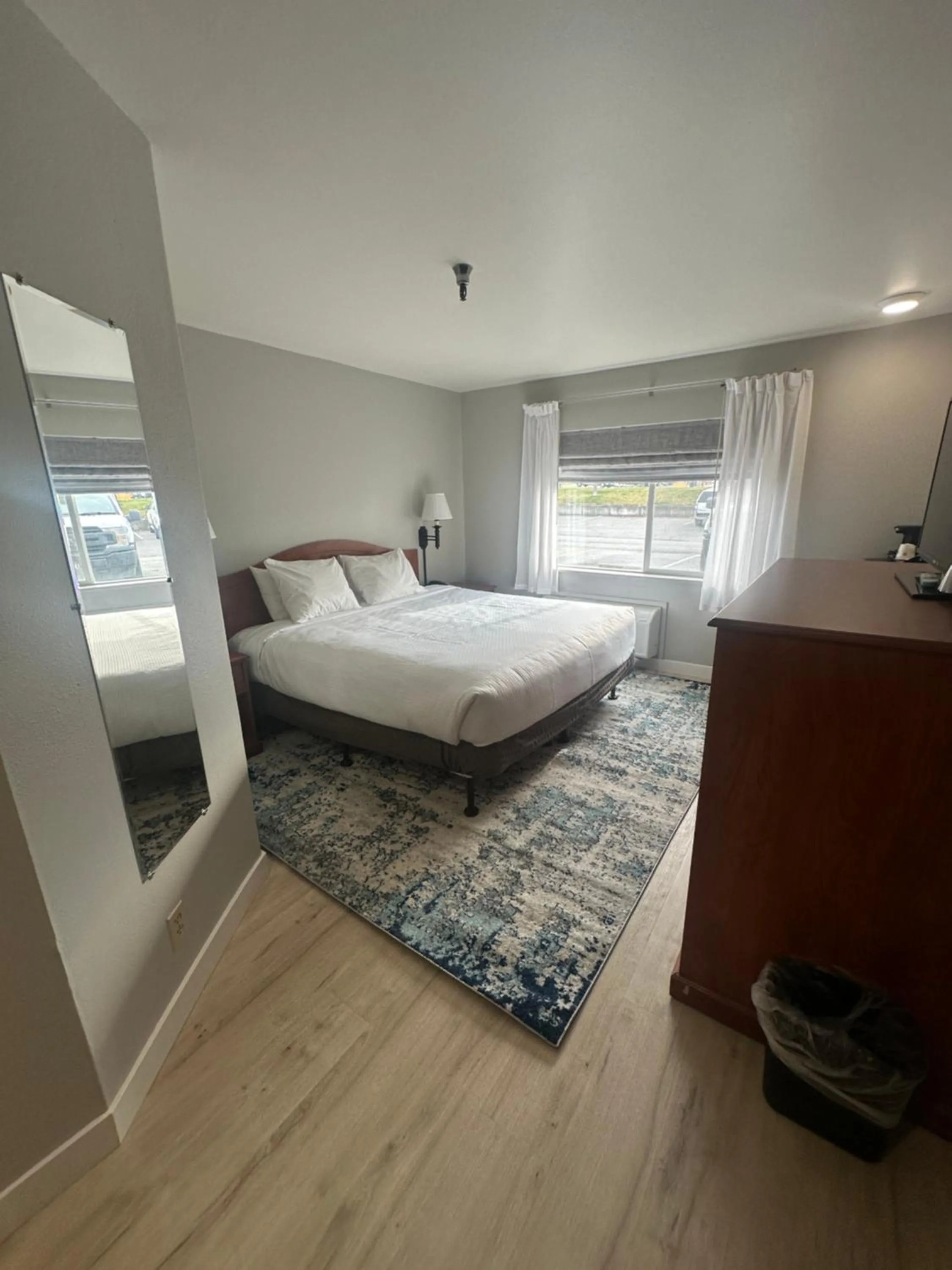 Bed in SureStay Plus Hotel by Best Western Post Falls