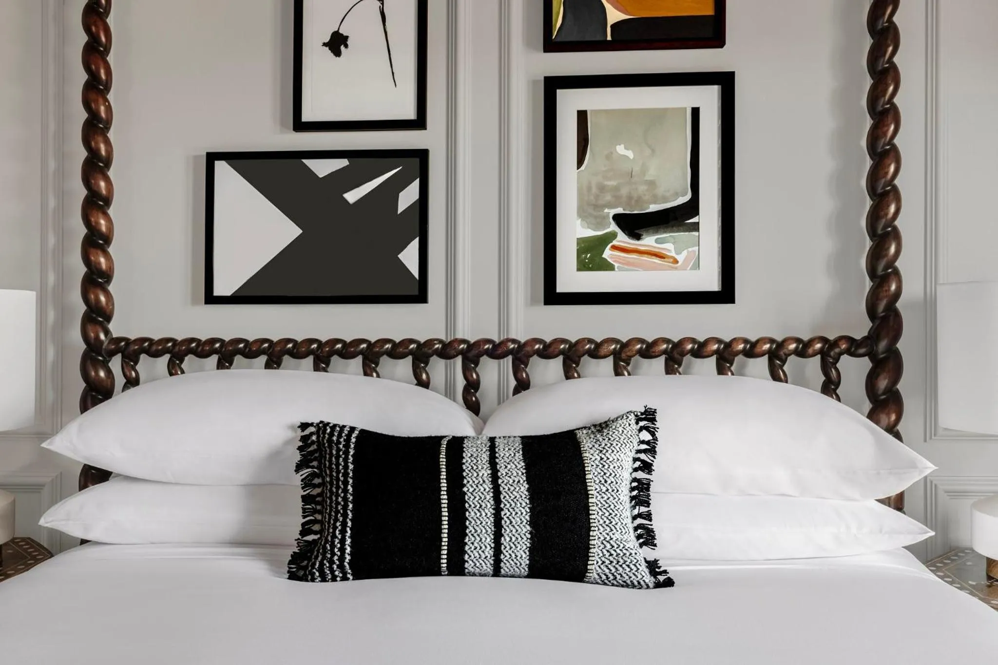 Photo of the whole room, Bed in Kimpton Canary Hotel by IHG