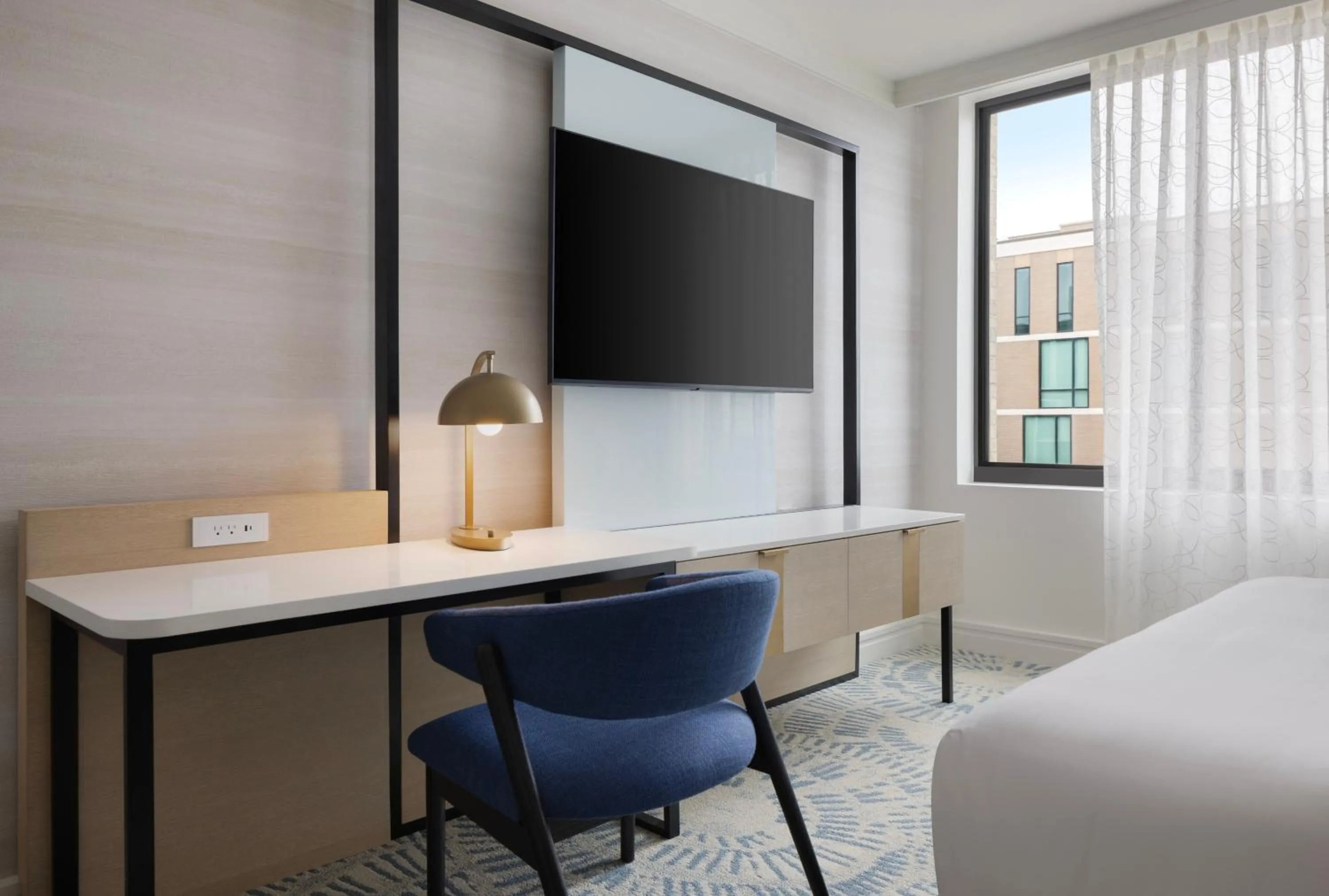 View (from property/room), Bed in The Highland Dallas, Curio Collection by Hilton