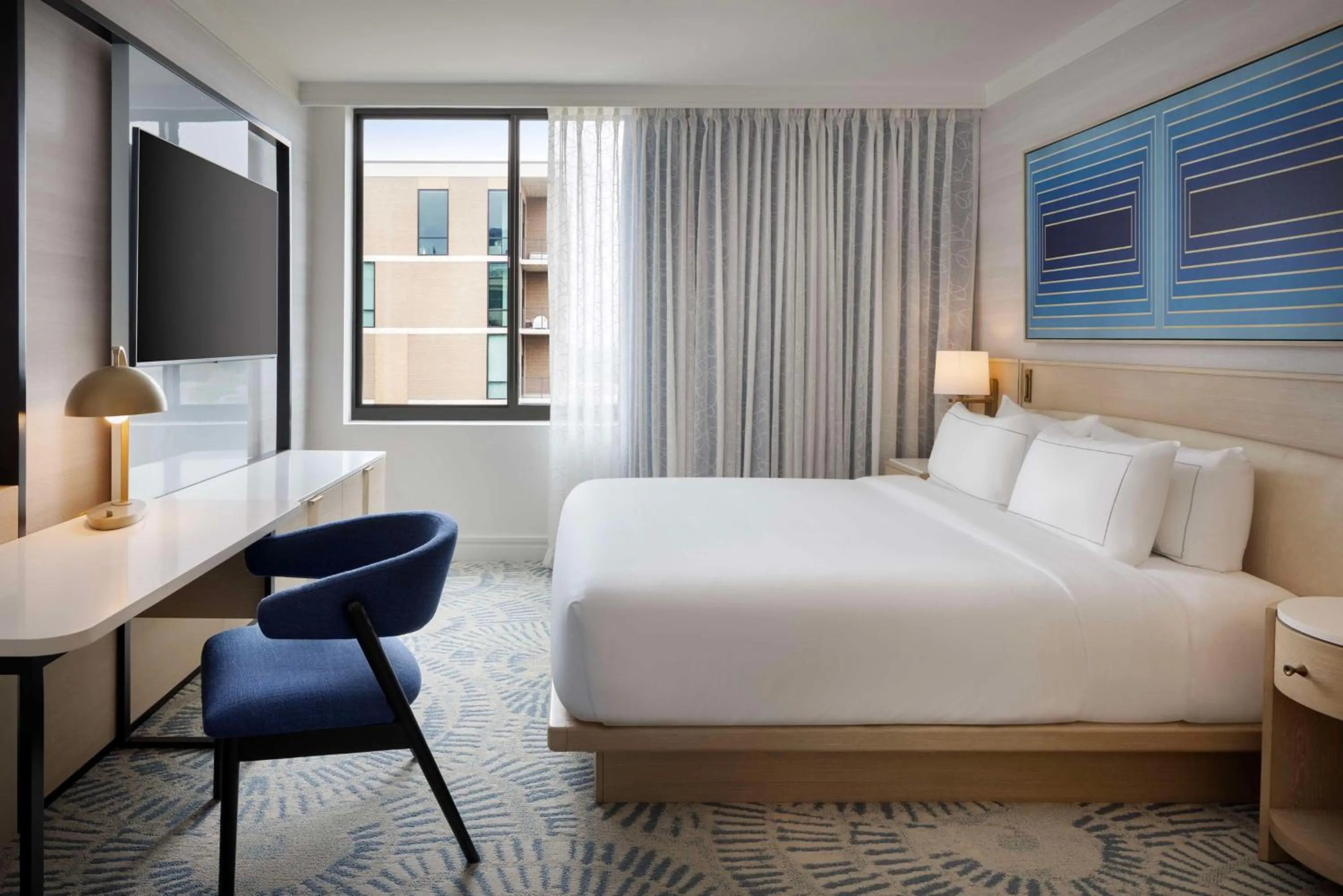 Bed in The Highland Dallas, Curio Collection by Hilton