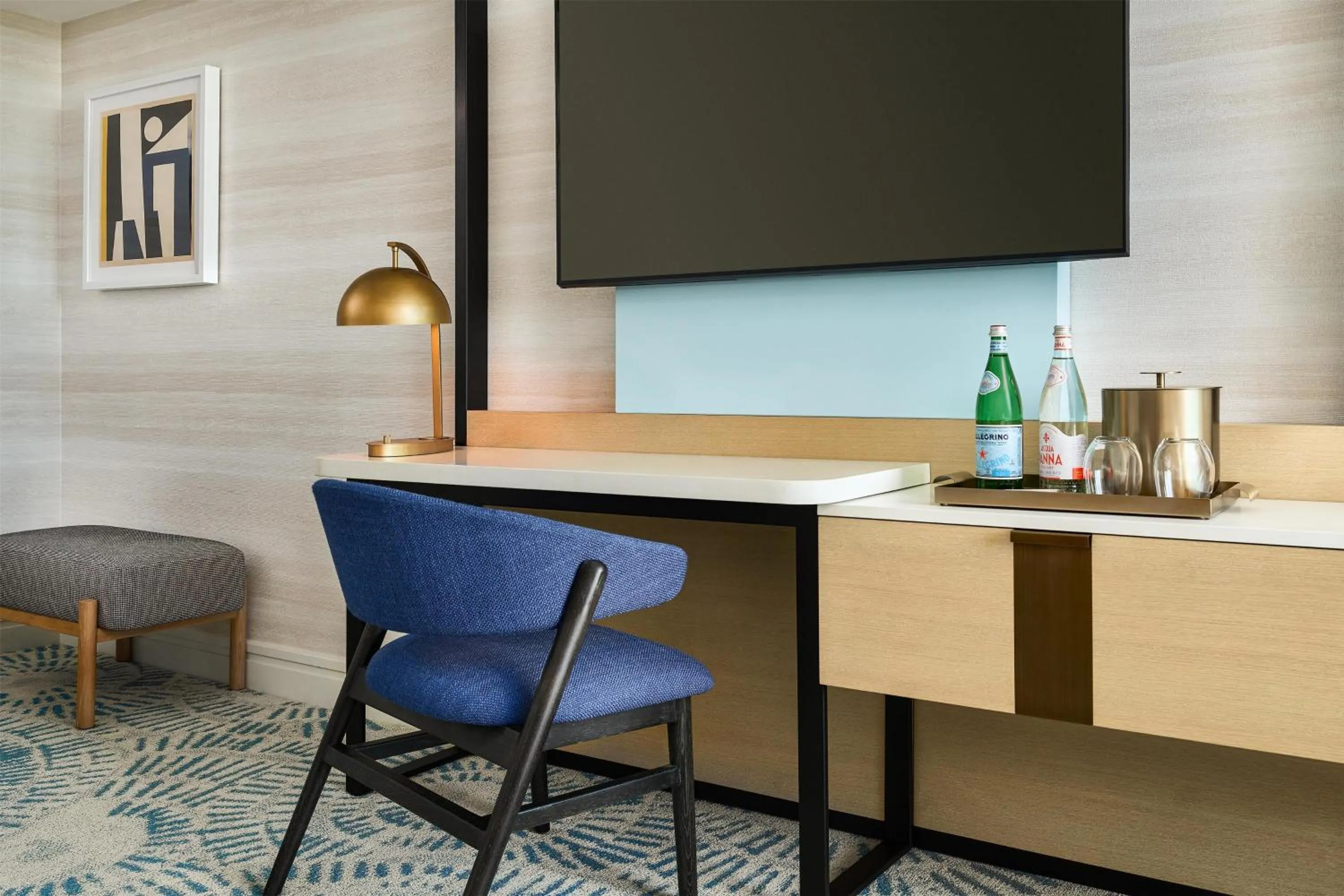 Bedroom in The Highland Dallas, Curio Collection by Hilton