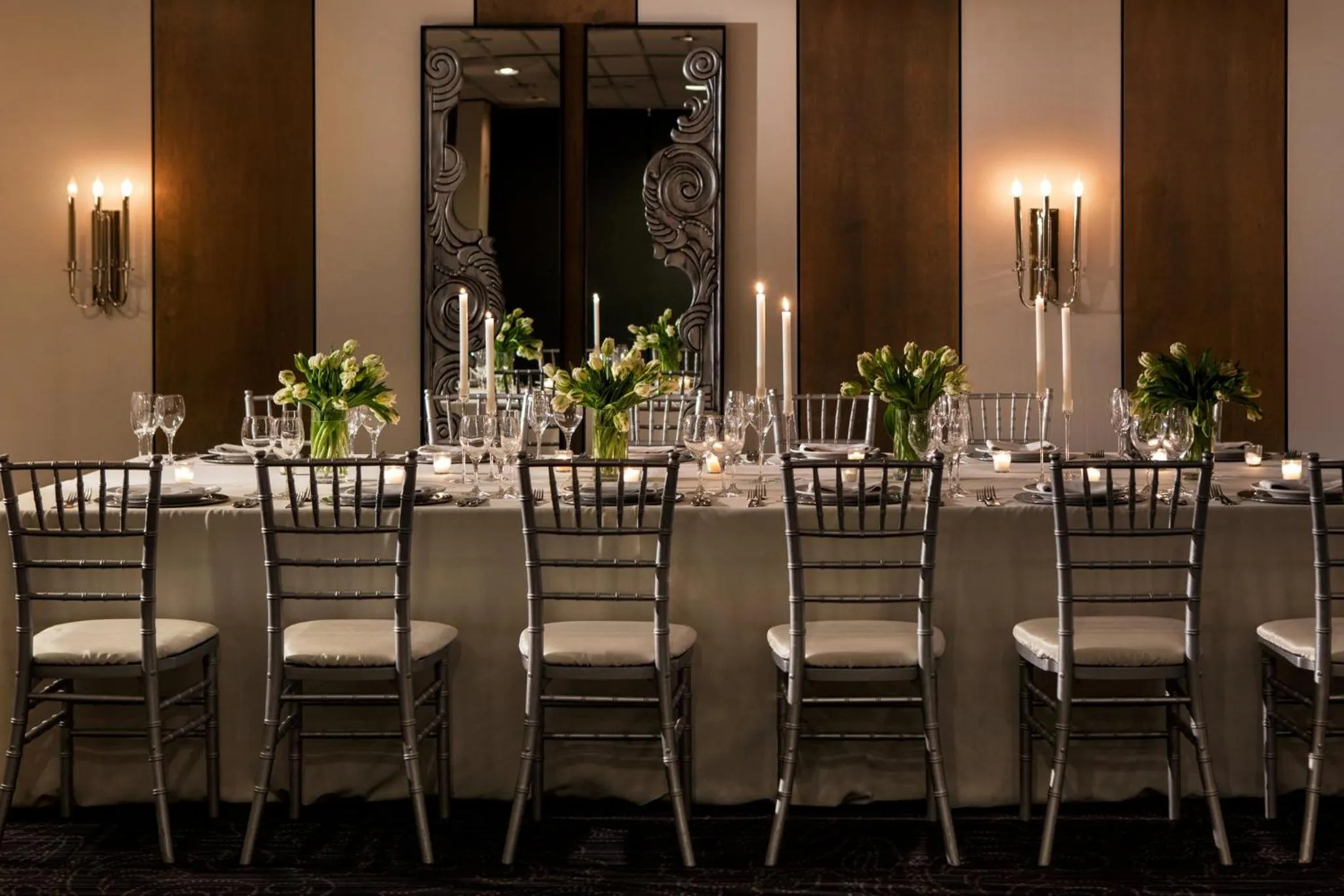 Meeting/conference room in Kimpton George Hotel by IHG