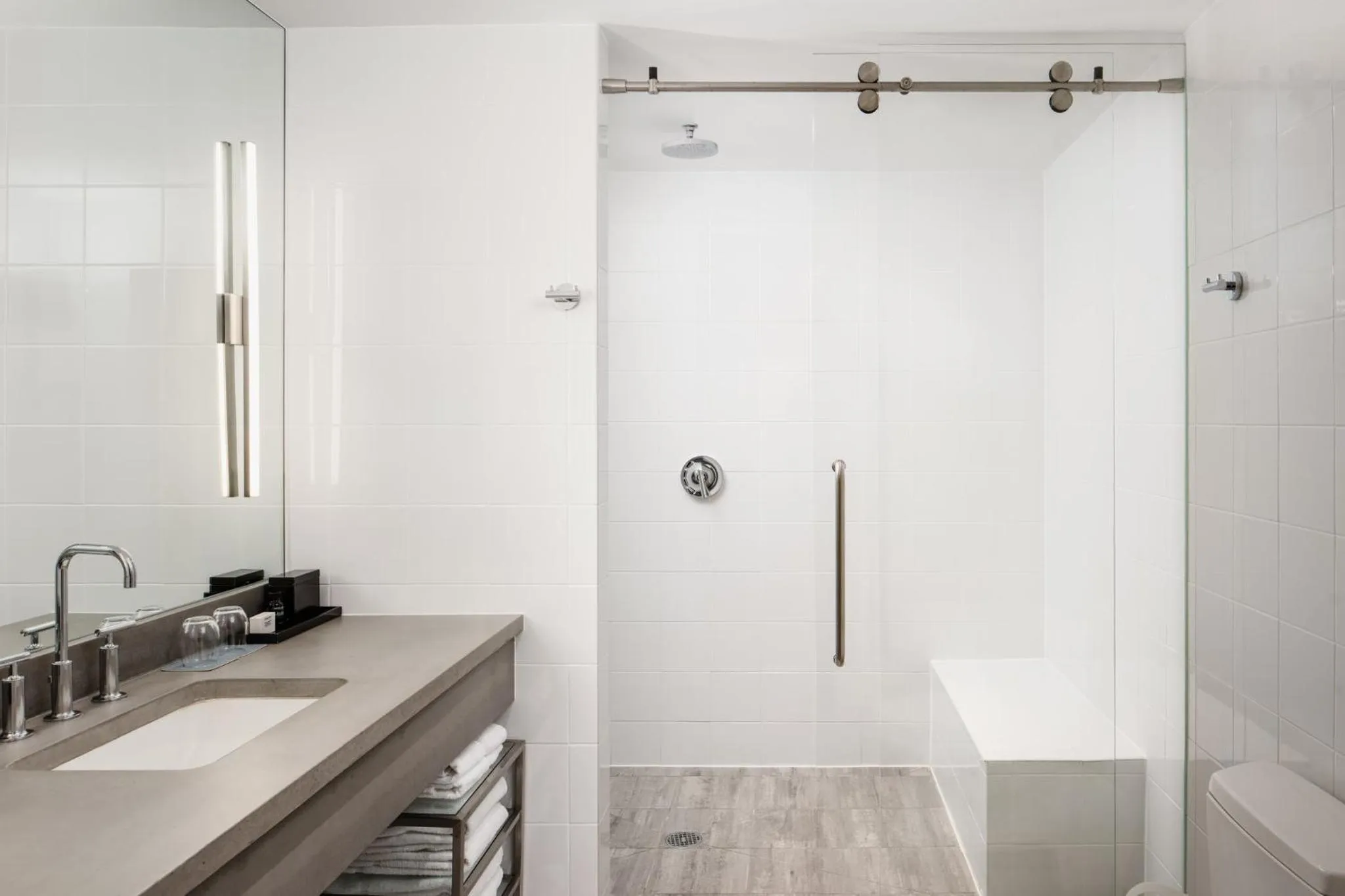 Shower in Lorien Hotel & Spa