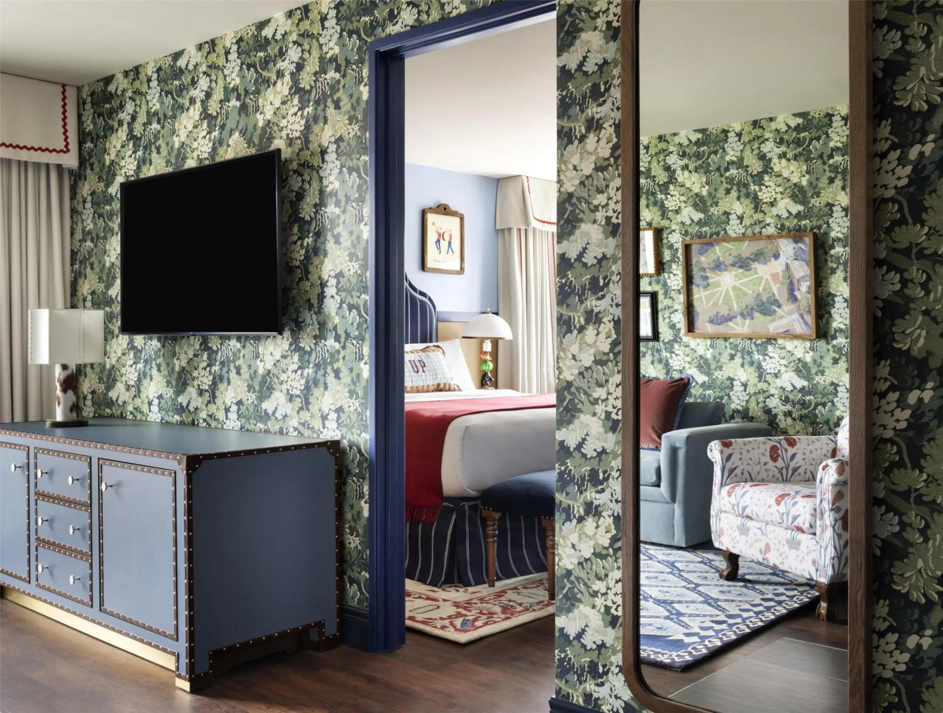 Living room, Bed in Graduate by Hilton Dallas