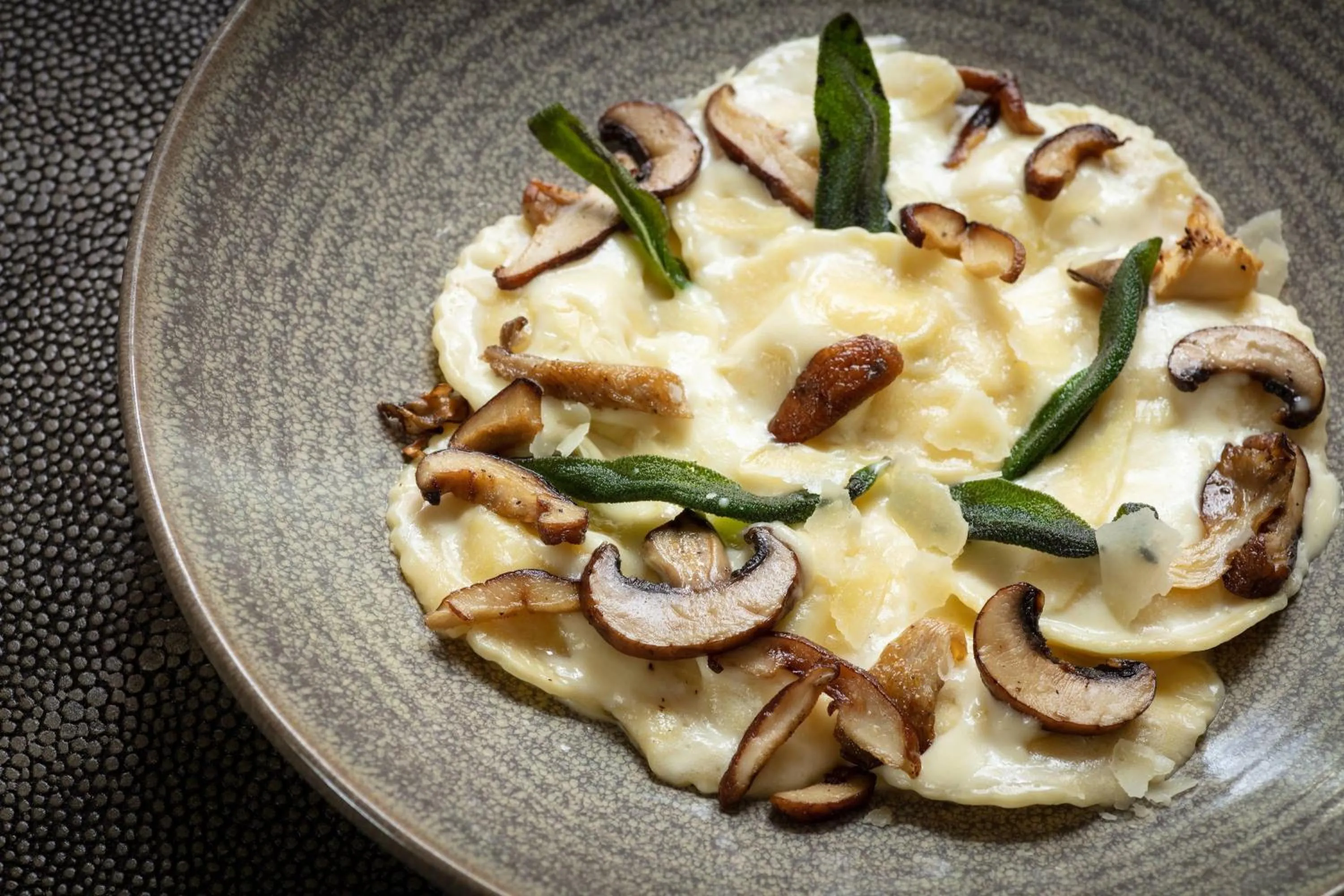 Restaurant/places to eat in Morrison House Old Town Alexandria, Autograph Collection