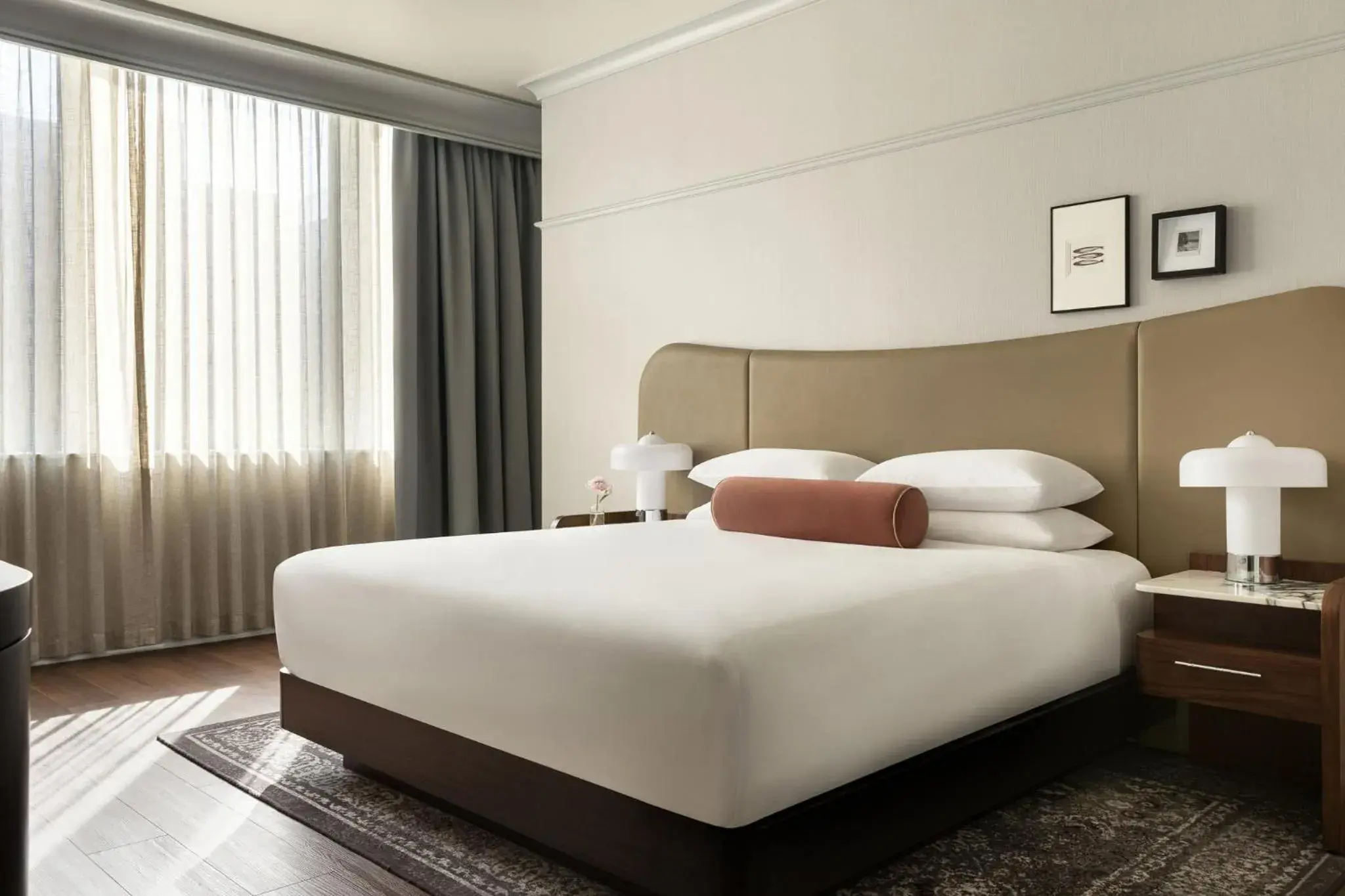 Premium King Room in Kimpton Hotel Monaco Seattle by IHG Premium King Room in Kimpton Hotel Monaco Seattle by IHG