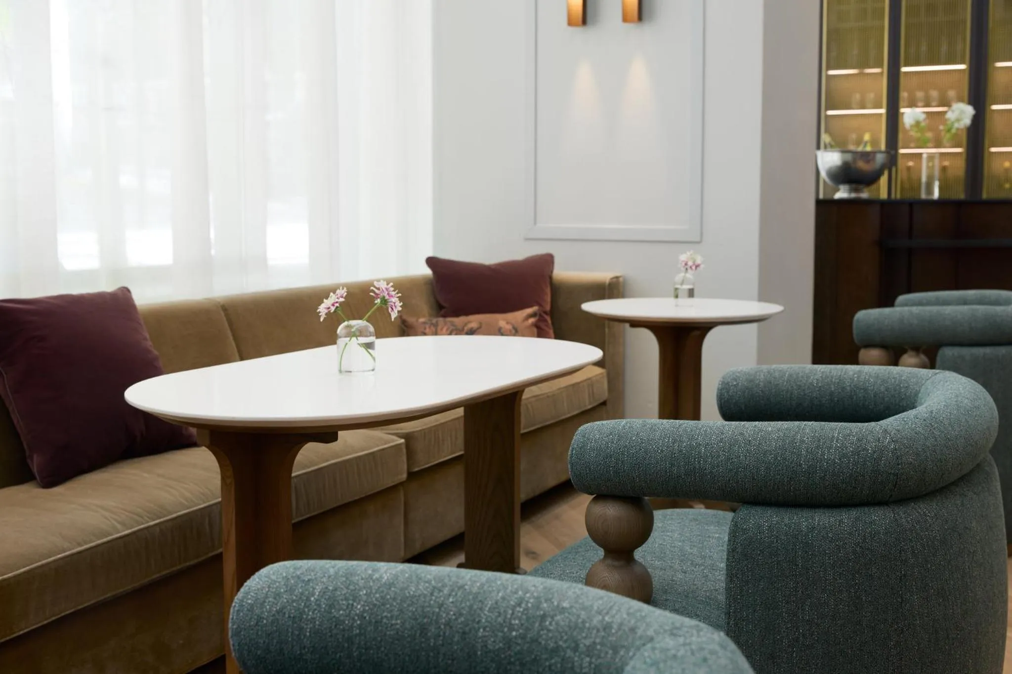 Property building in Kimpton Hotel Monaco Seattle by IHG