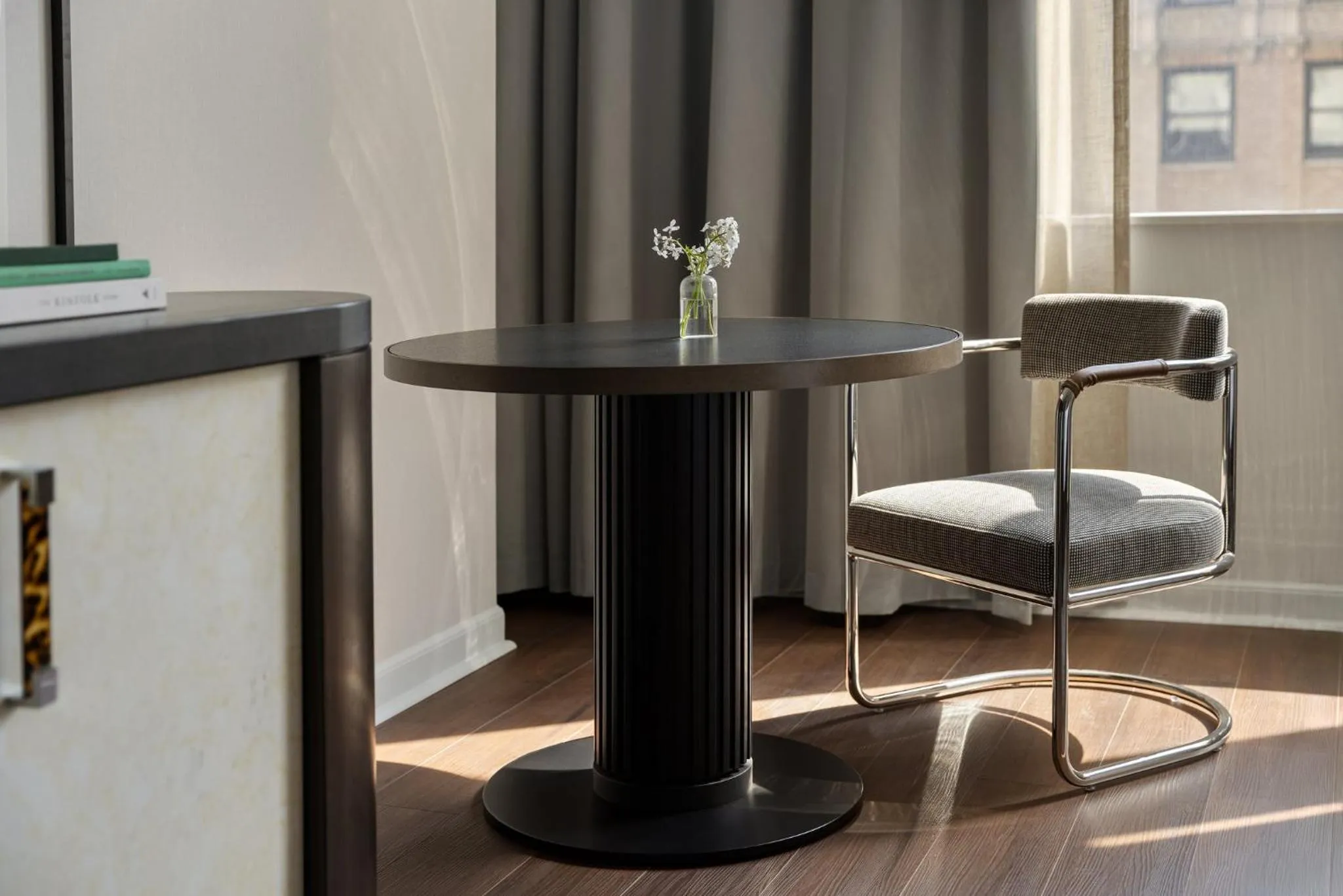 Photo of the whole room in Kimpton Hotel Monaco Seattle by IHG