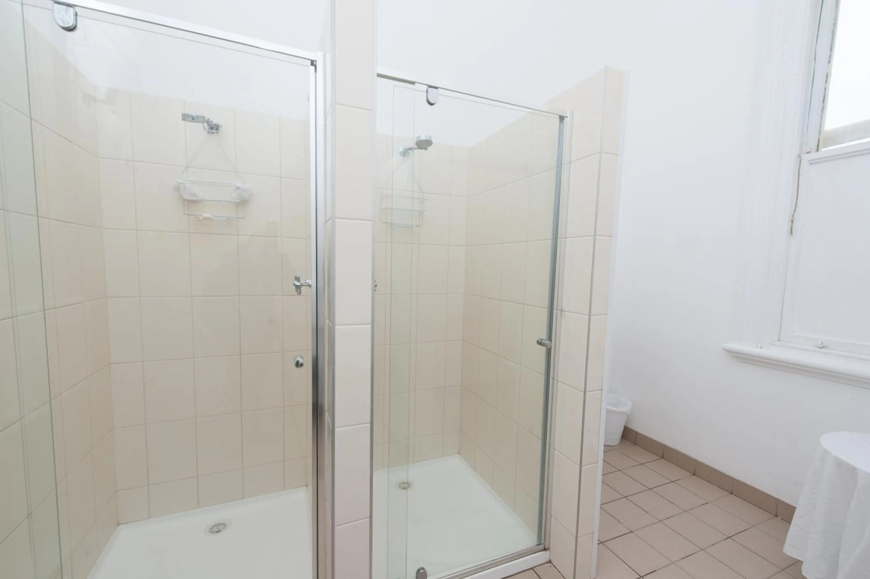 Bathroom in Riverina hotel