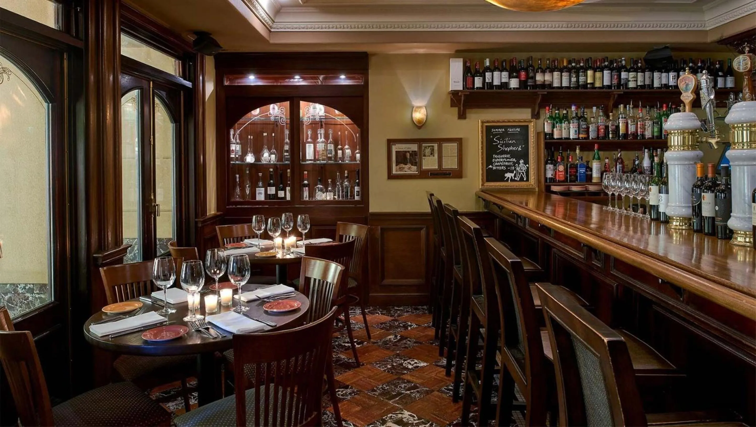 Restaurant/places to eat in Kimpton Hotel Vintage Seattle by IHG