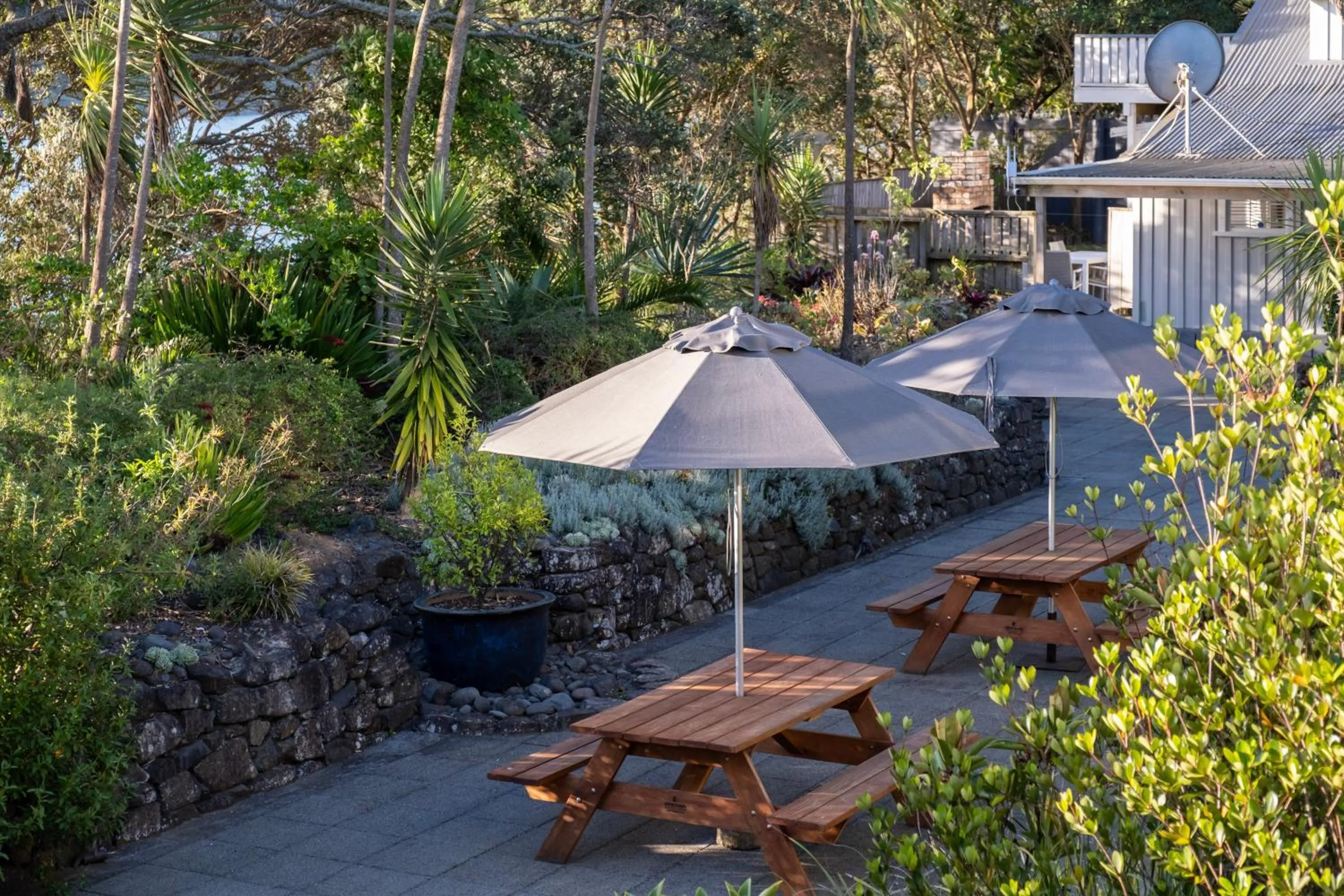 Bow Street Apartments & Cottage