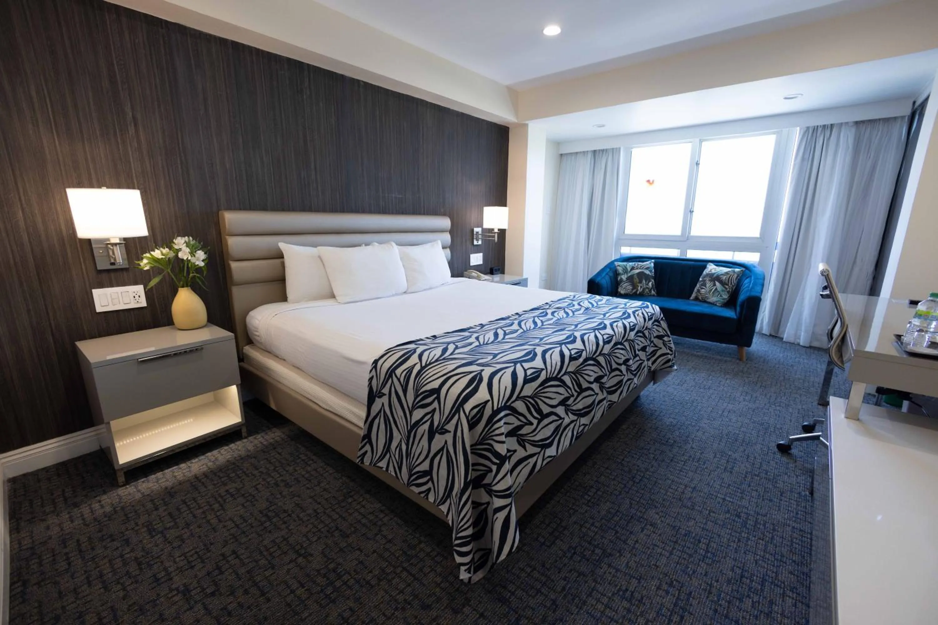 Bed in The Jamaica Pegasus Hotel