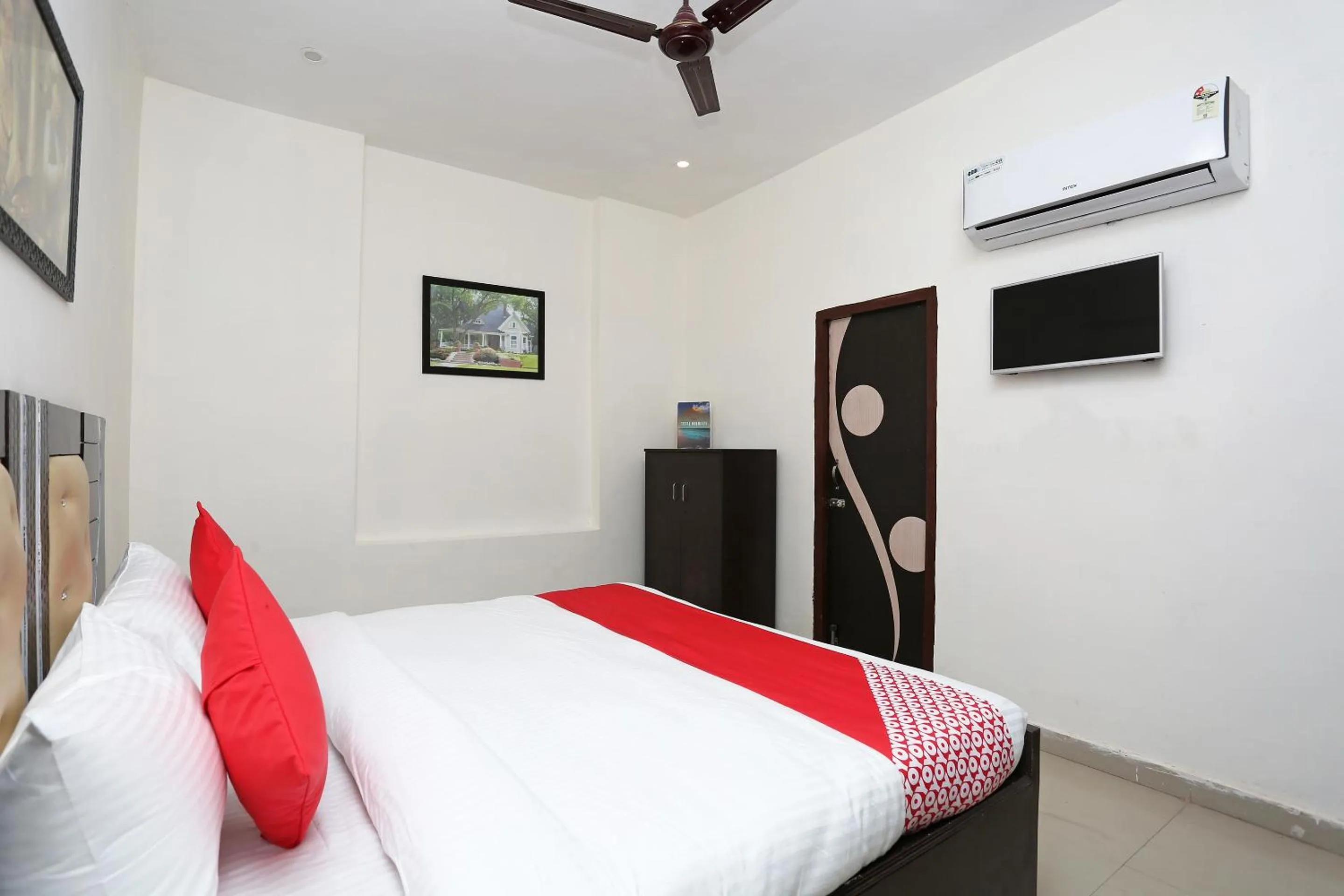 Bedroom, Bed in Hotel O Tirupati Residency