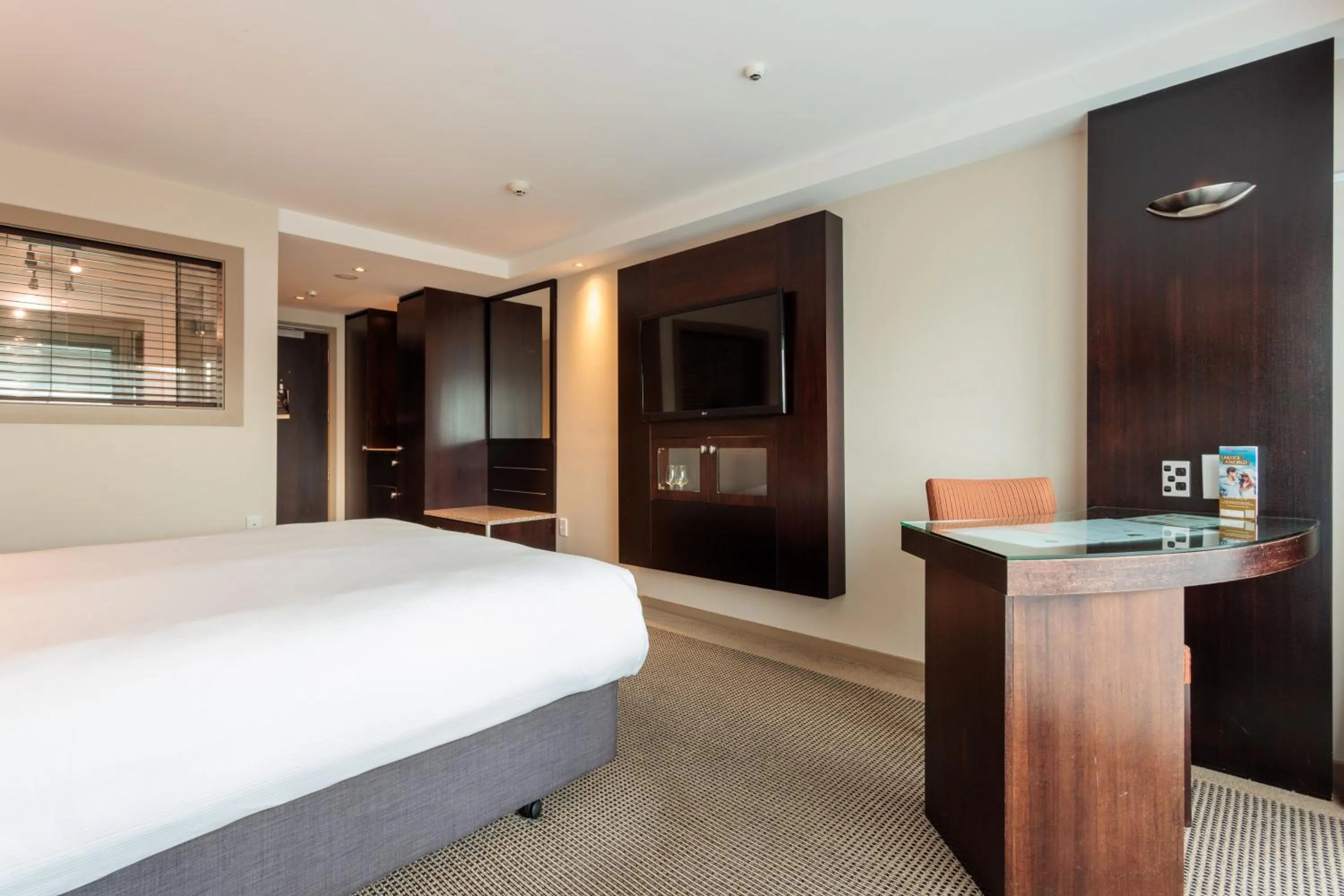 Partial Harbourview 1 King in Copthorne Hotel Wellington, Oriental Bay