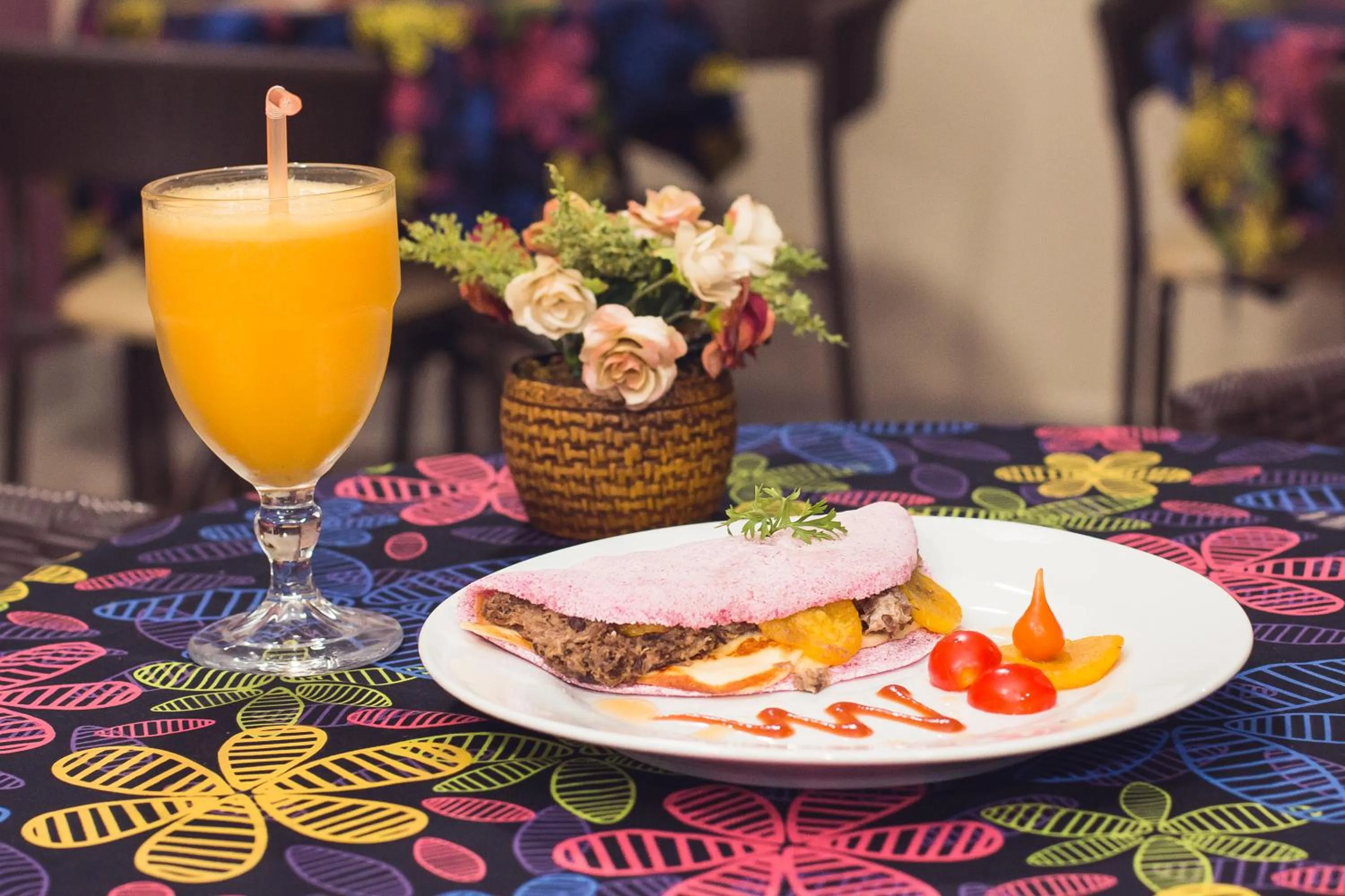 Restaurant/places to eat in Hotel Nativo