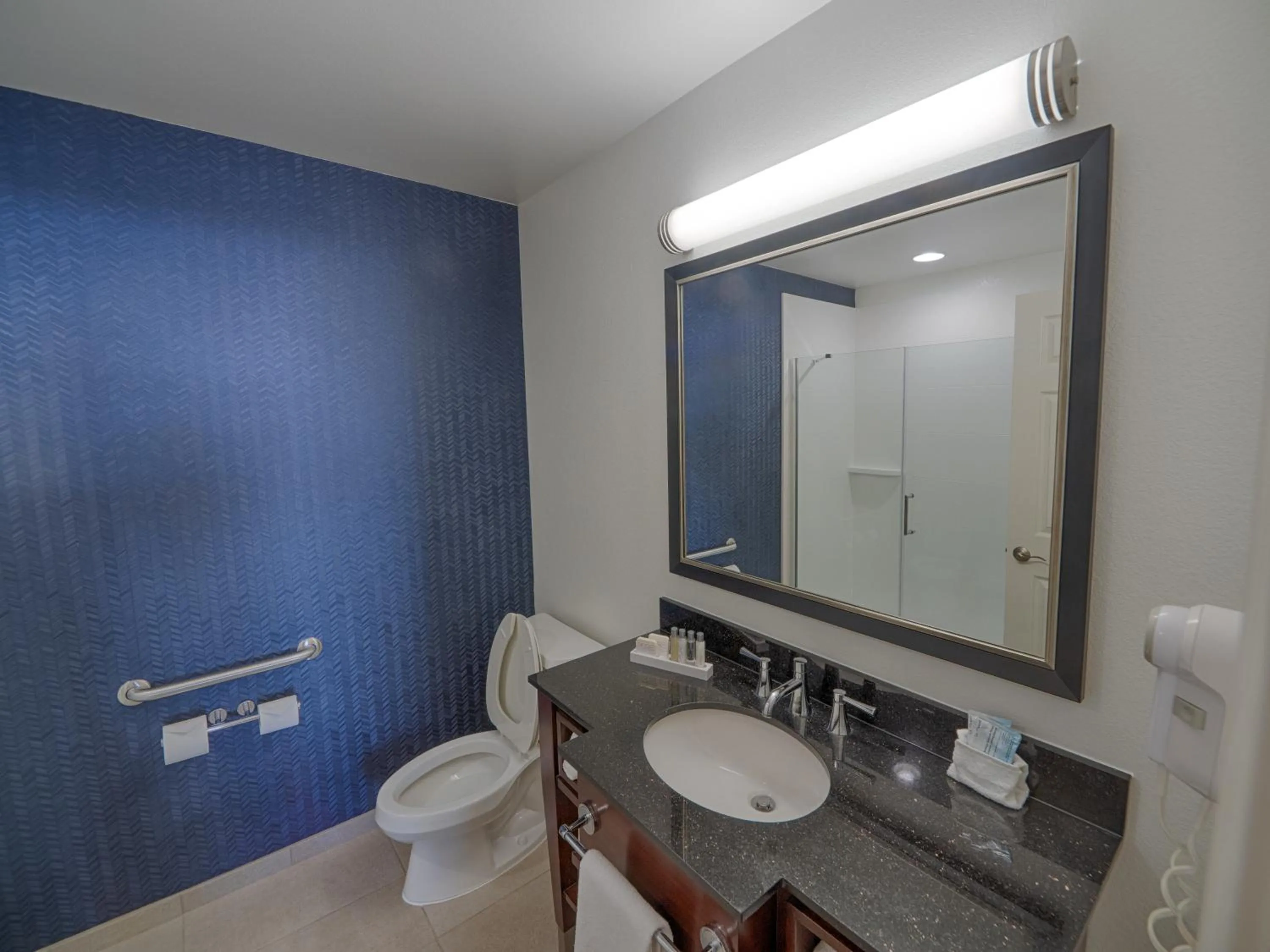 Bathroom in Cherokee Grand Hotel