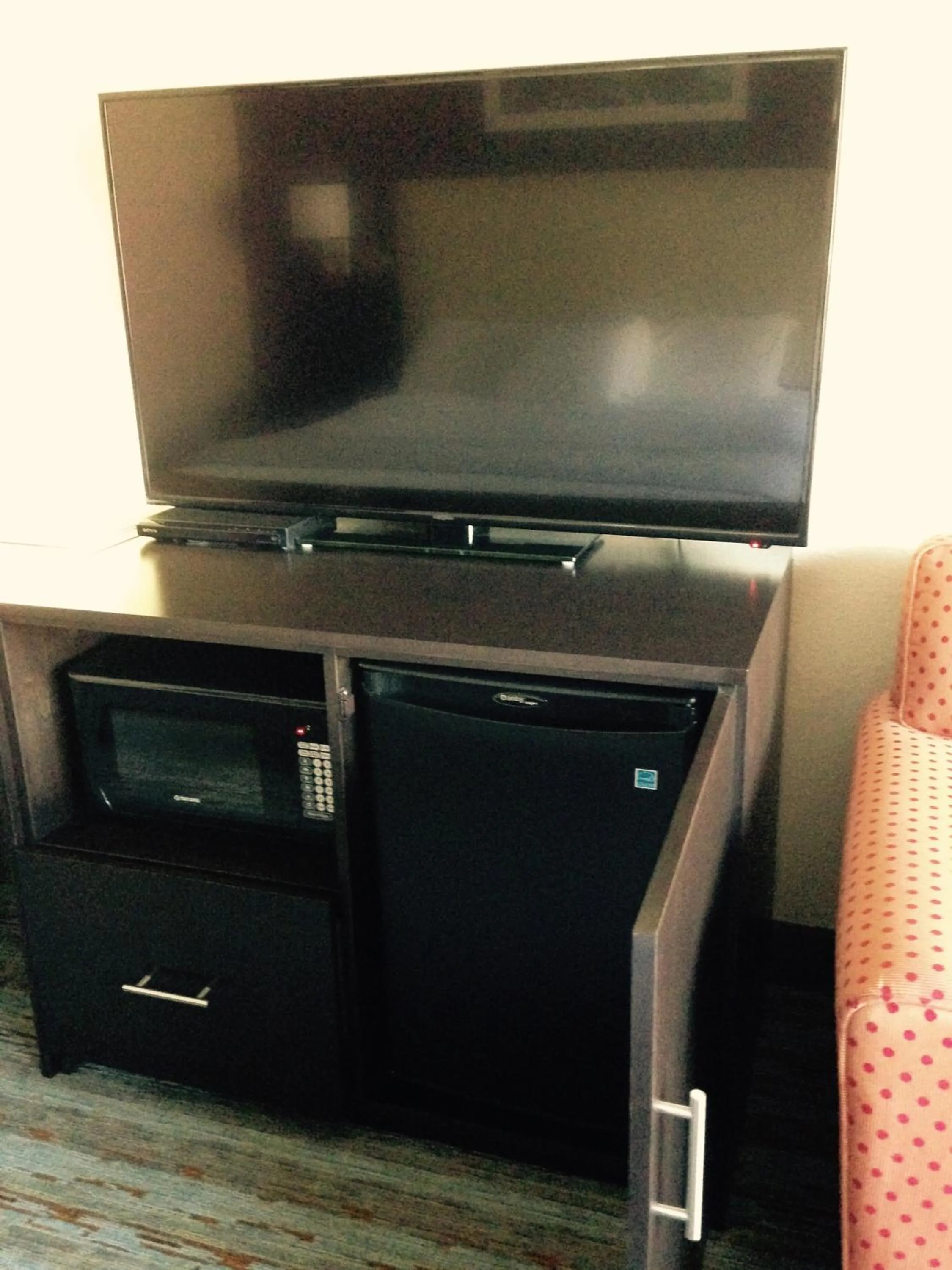 TV and multimedia in Cherokee Grand Hotel