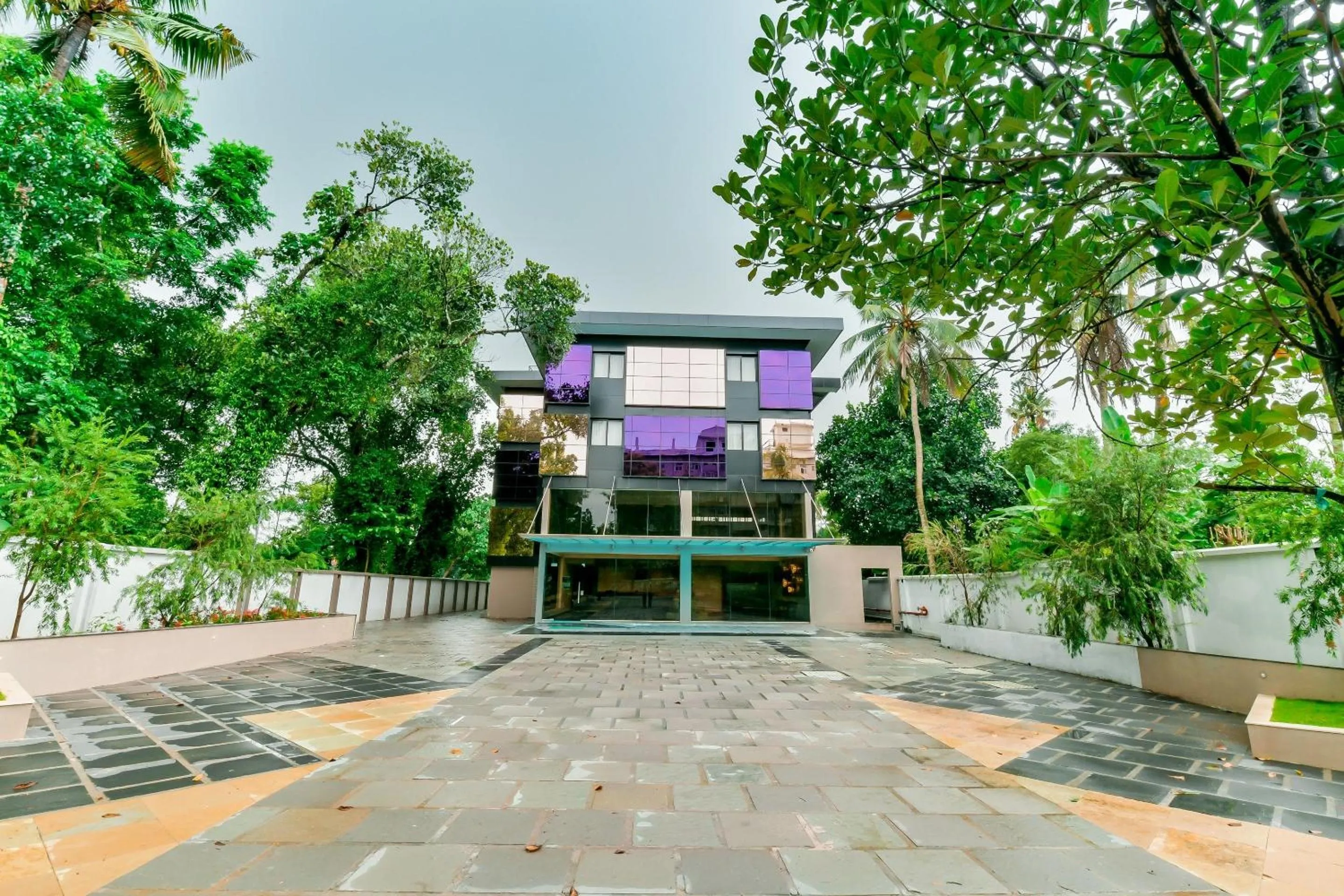 Facade/entrance in Super Townhouse Edassery Blue Bells