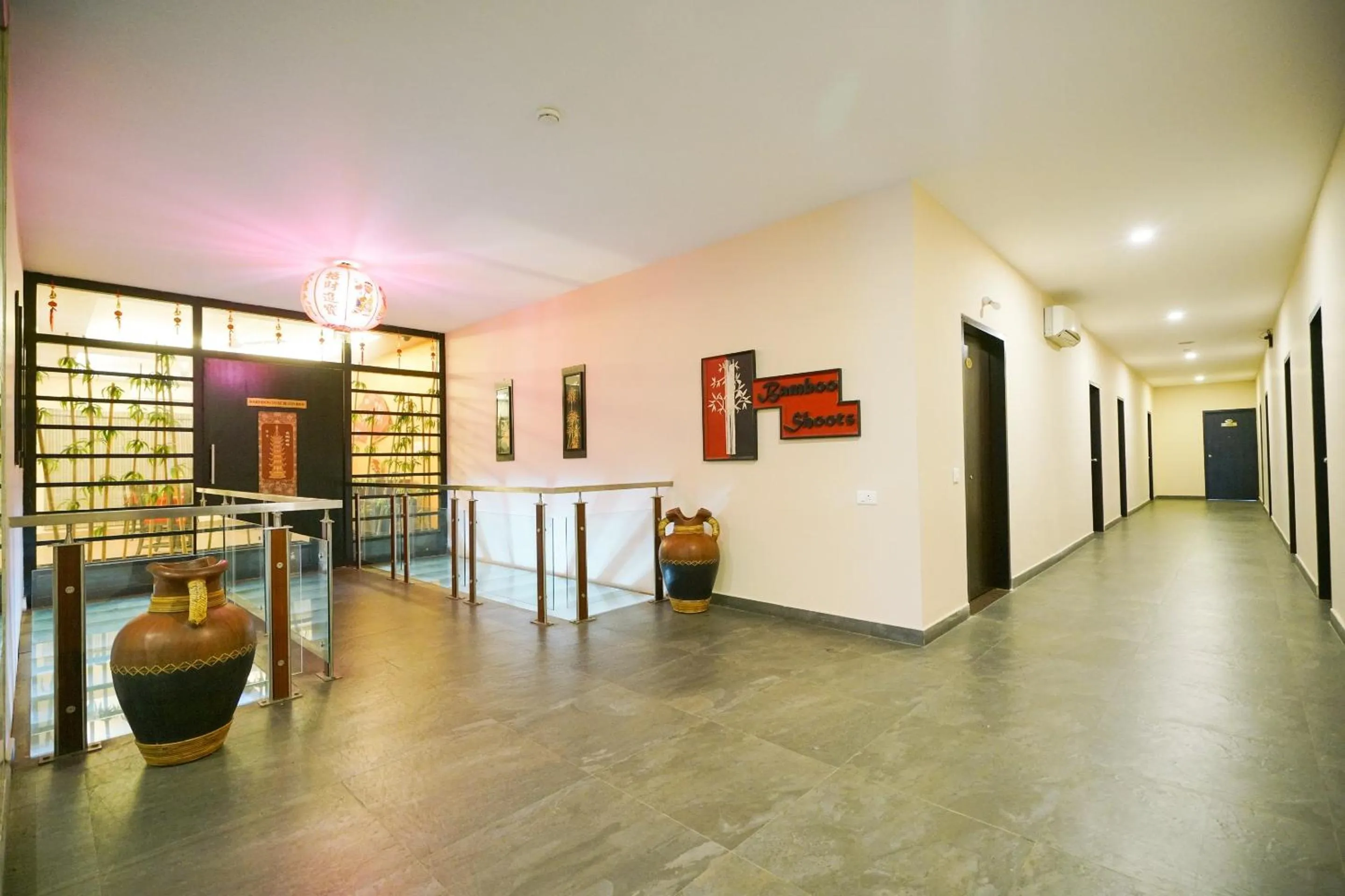 Lobby or reception in Super Townhouse Mookkannoor Tourist Home